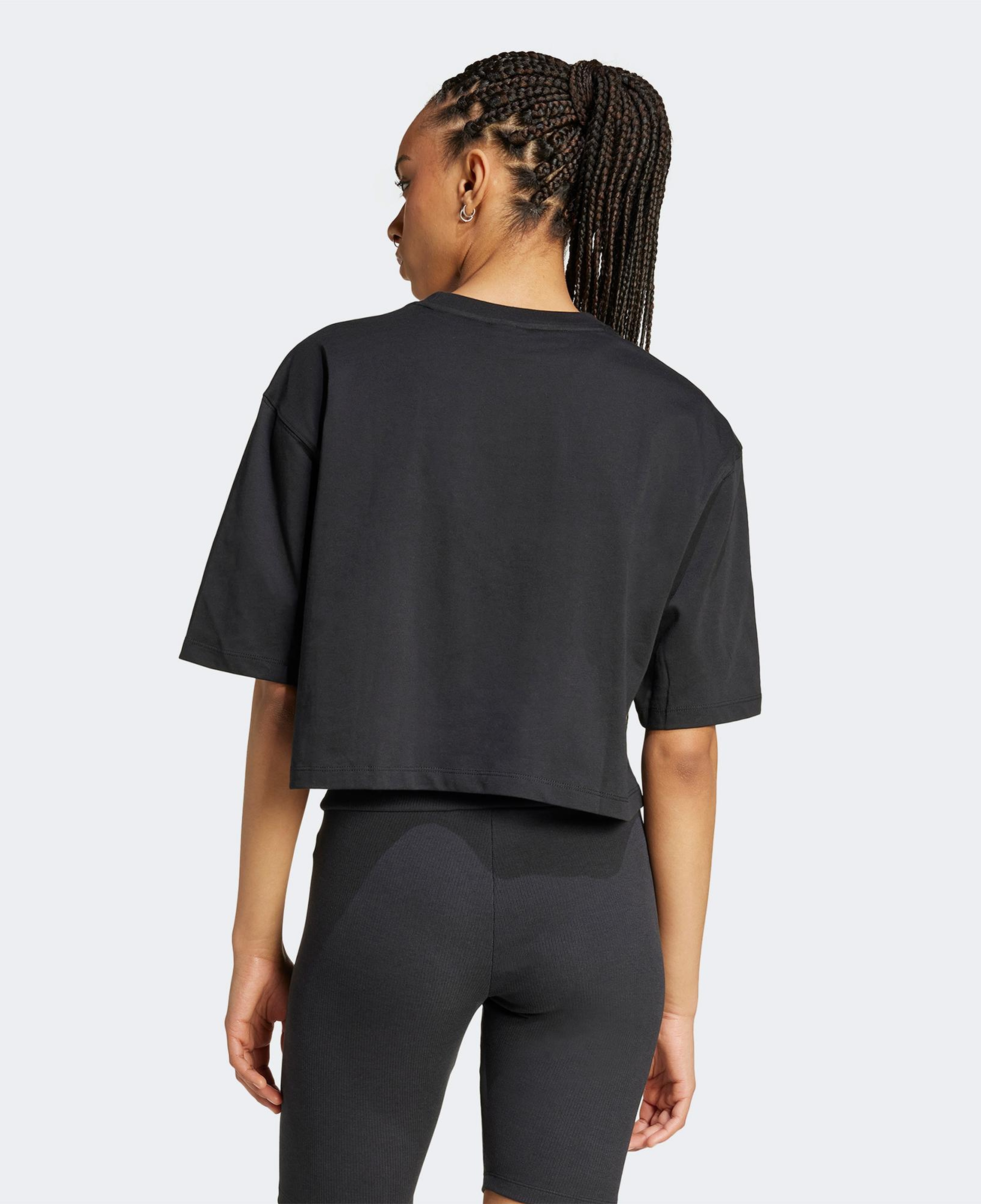 adidas Essentials Cropped Kadın Siyah T-Shirt