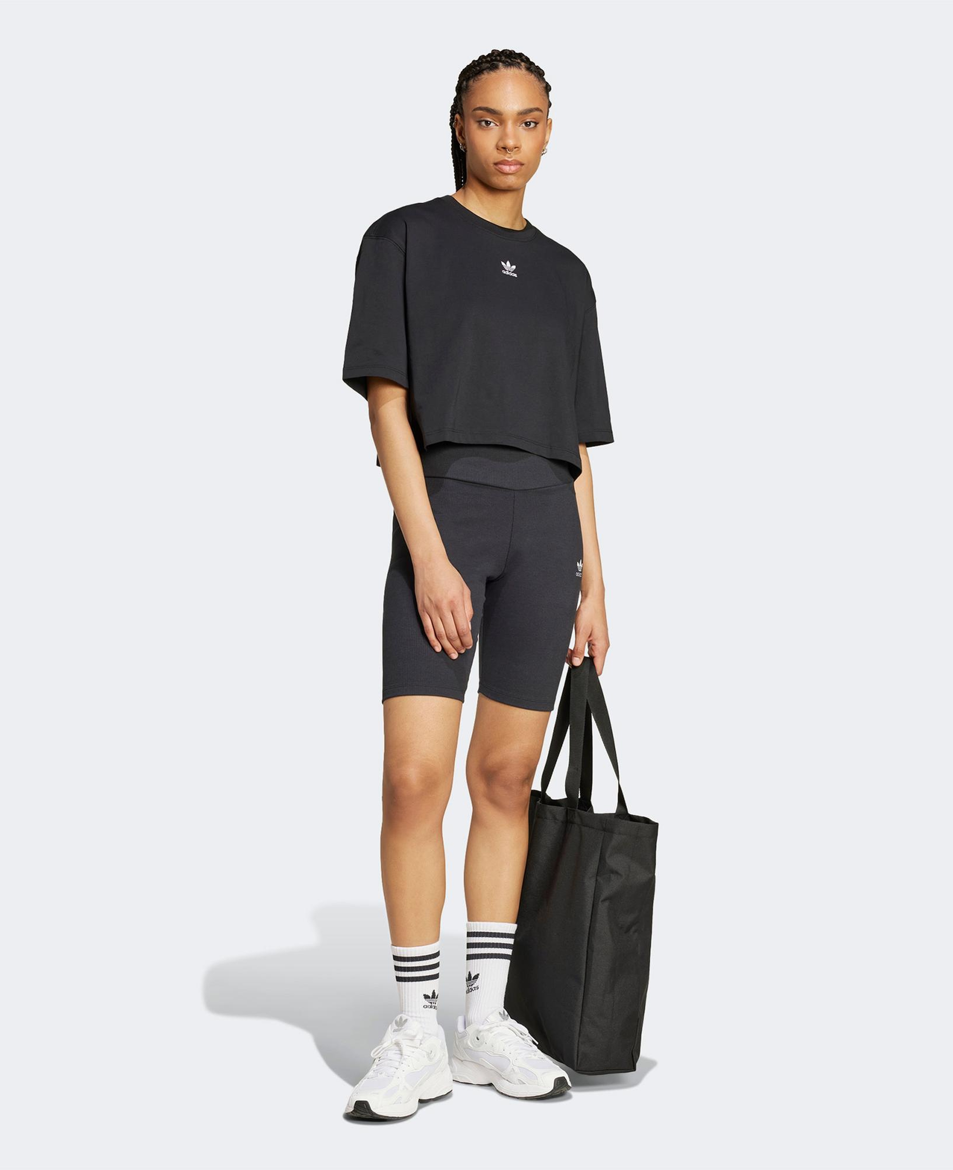 adidas Essentials Cropped Kadın Siyah T-Shirt