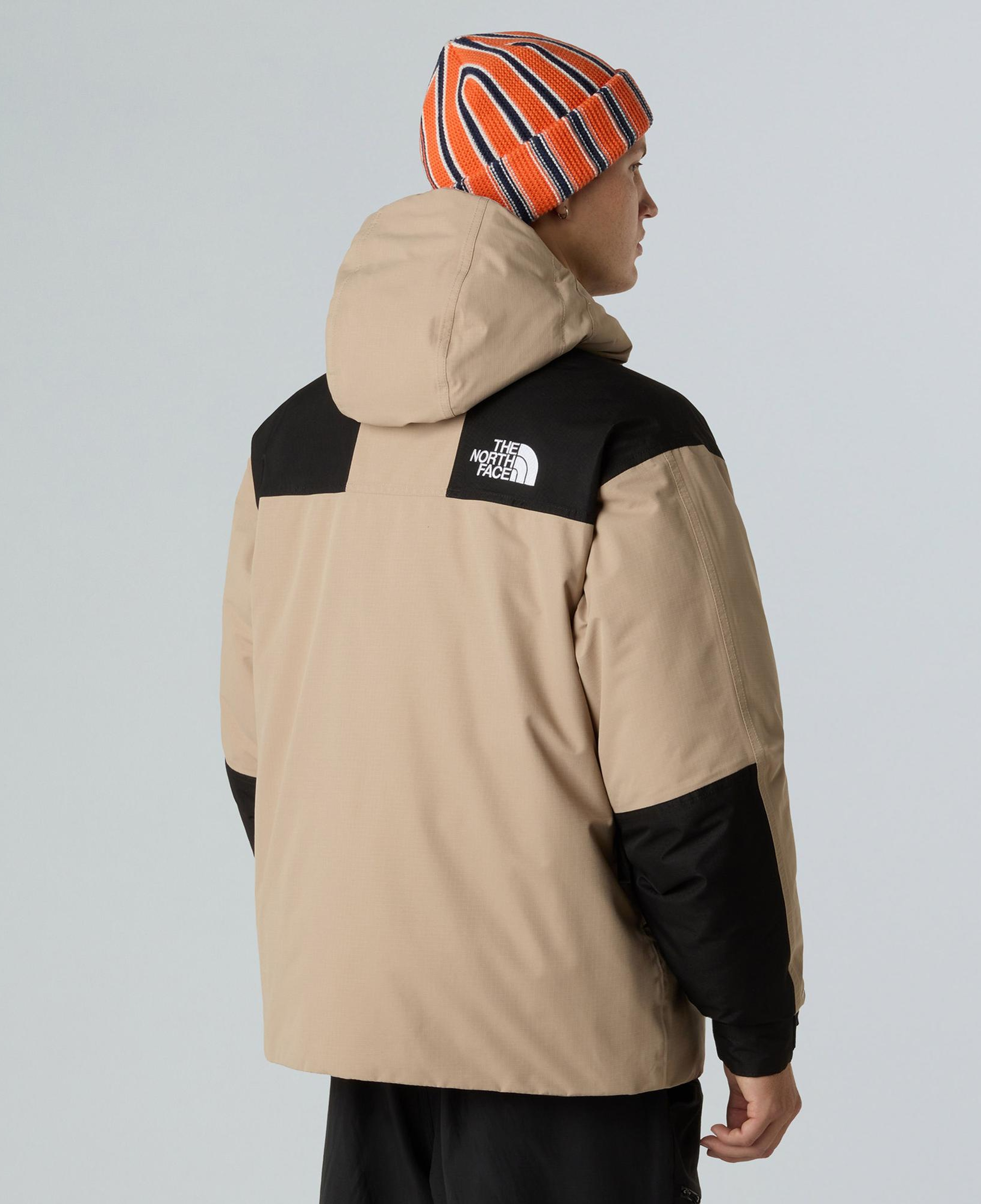 The North Face Mountain Down Erkek Bej Kaz Tüyü Mont