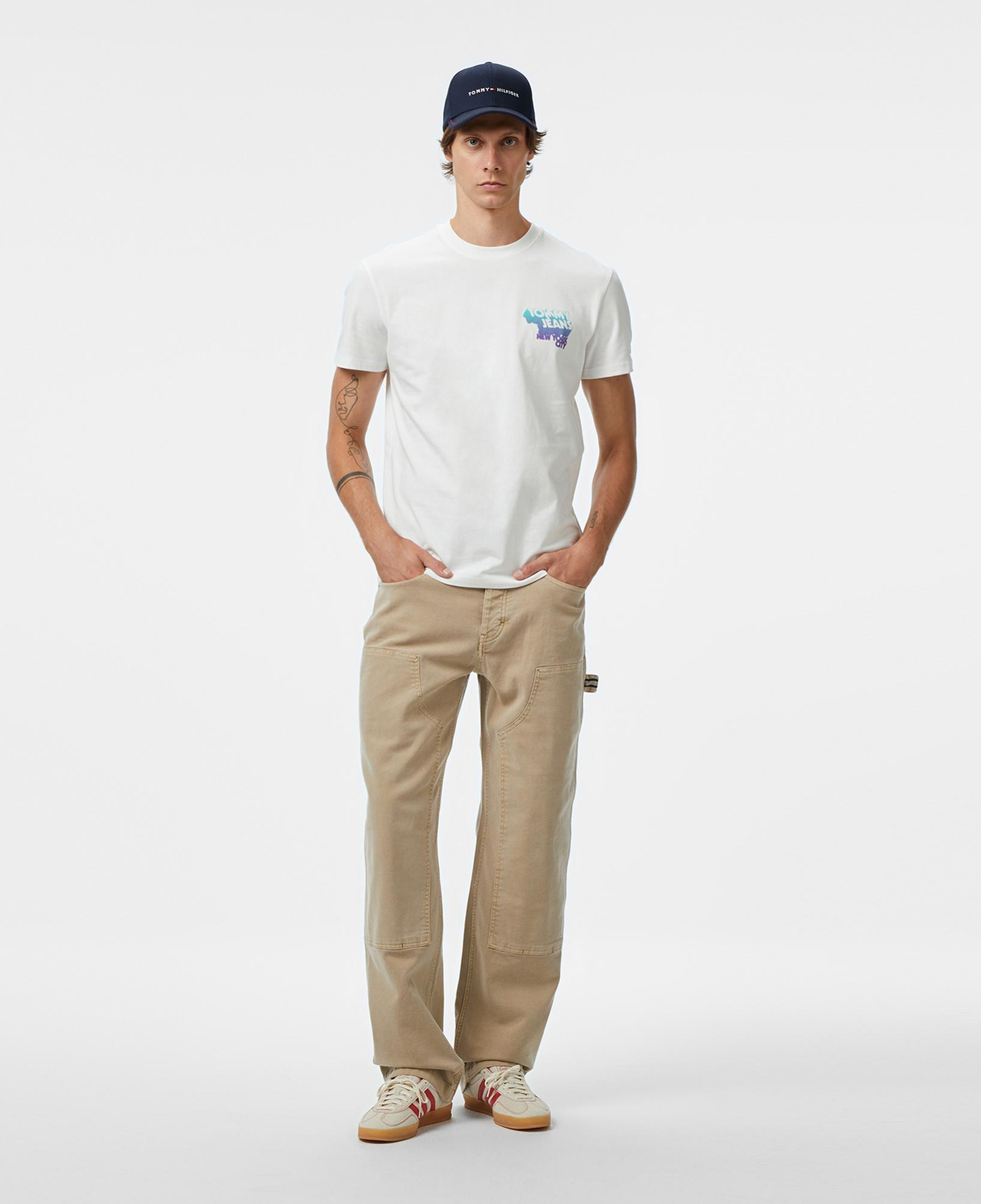 Tommy Jeans Pamuklu Regular Fit Erkek Beyaz T-Shirt