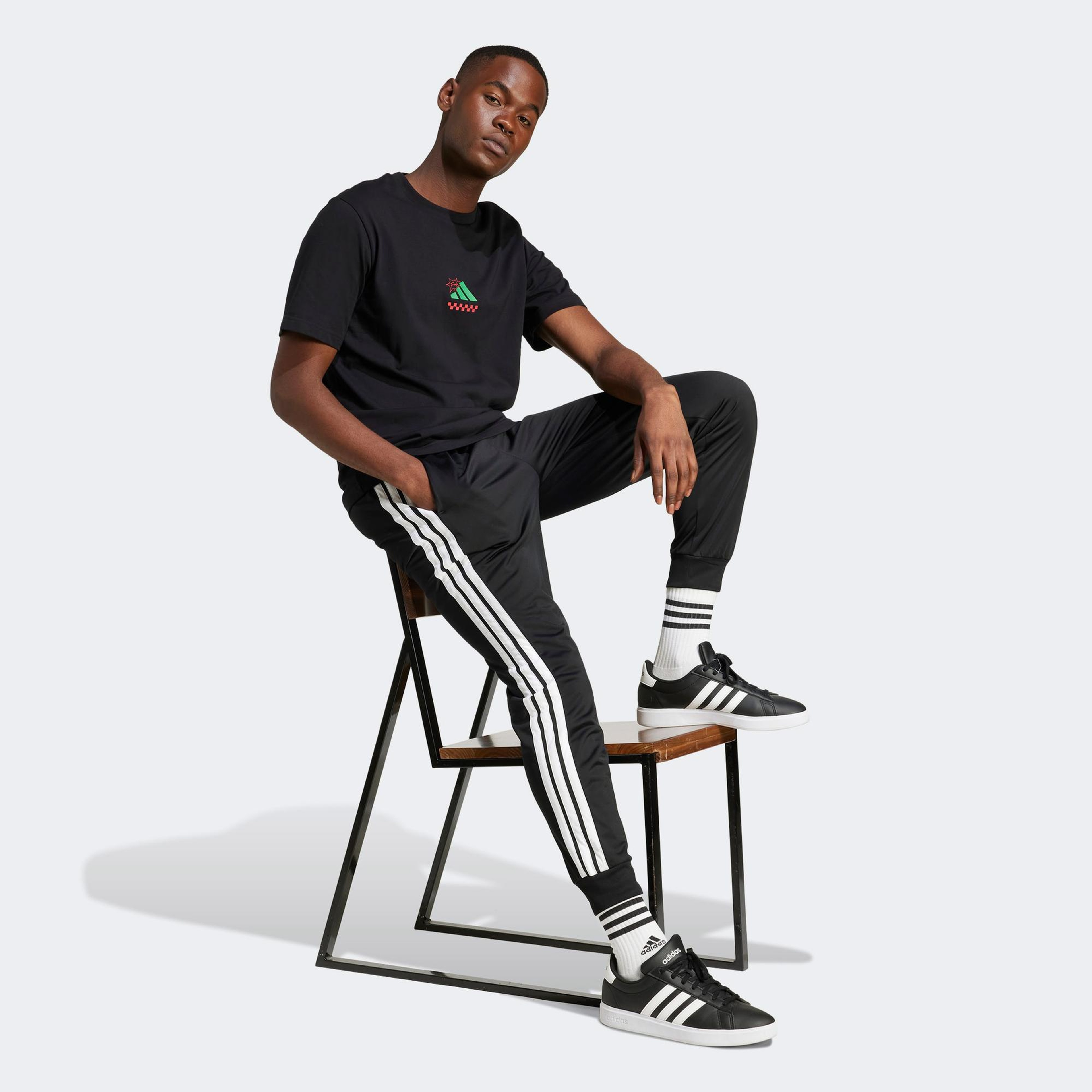 adidas M L Erkek Siyah T-Shirt