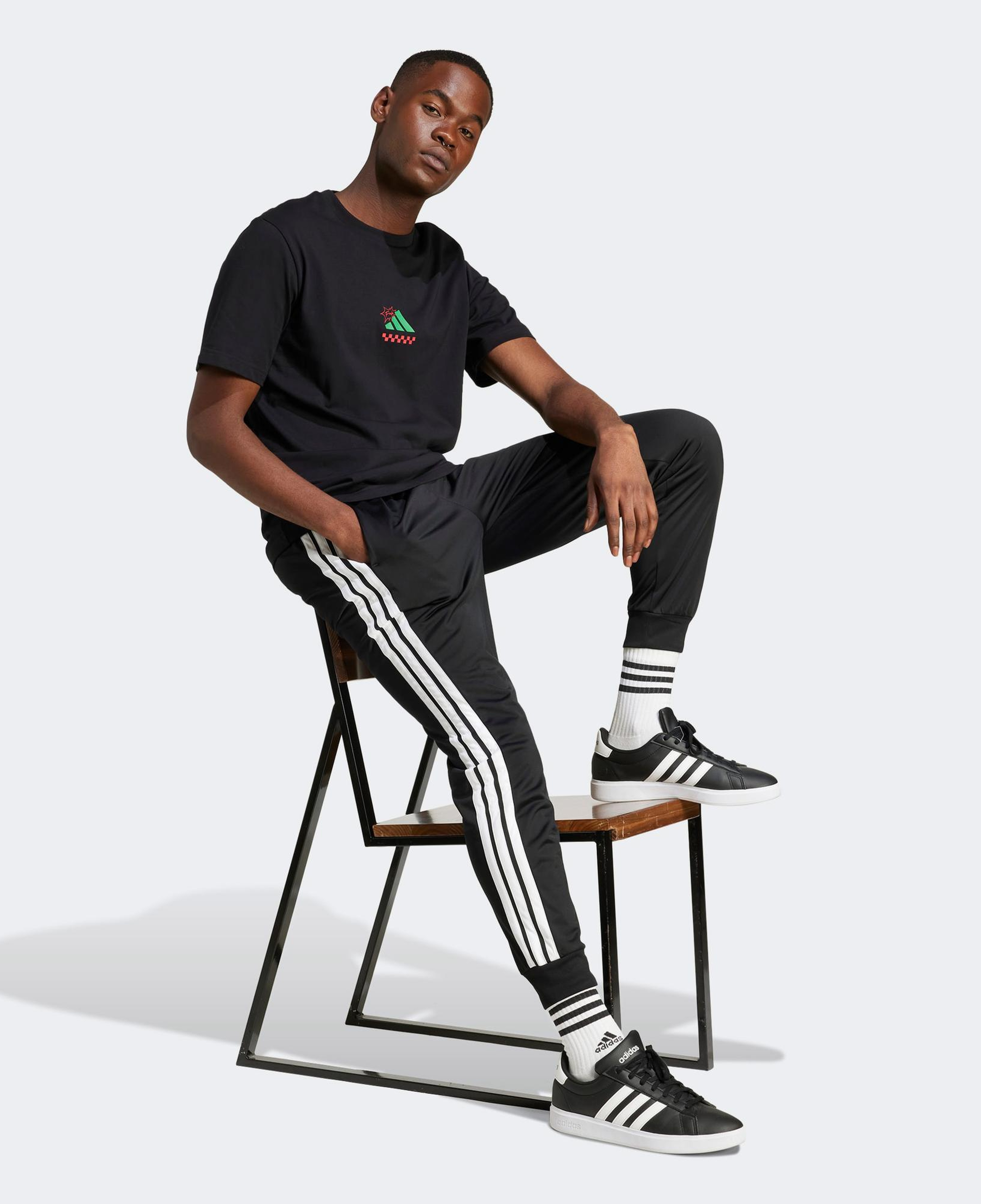 adidas M L Erkek Siyah T-Shirt