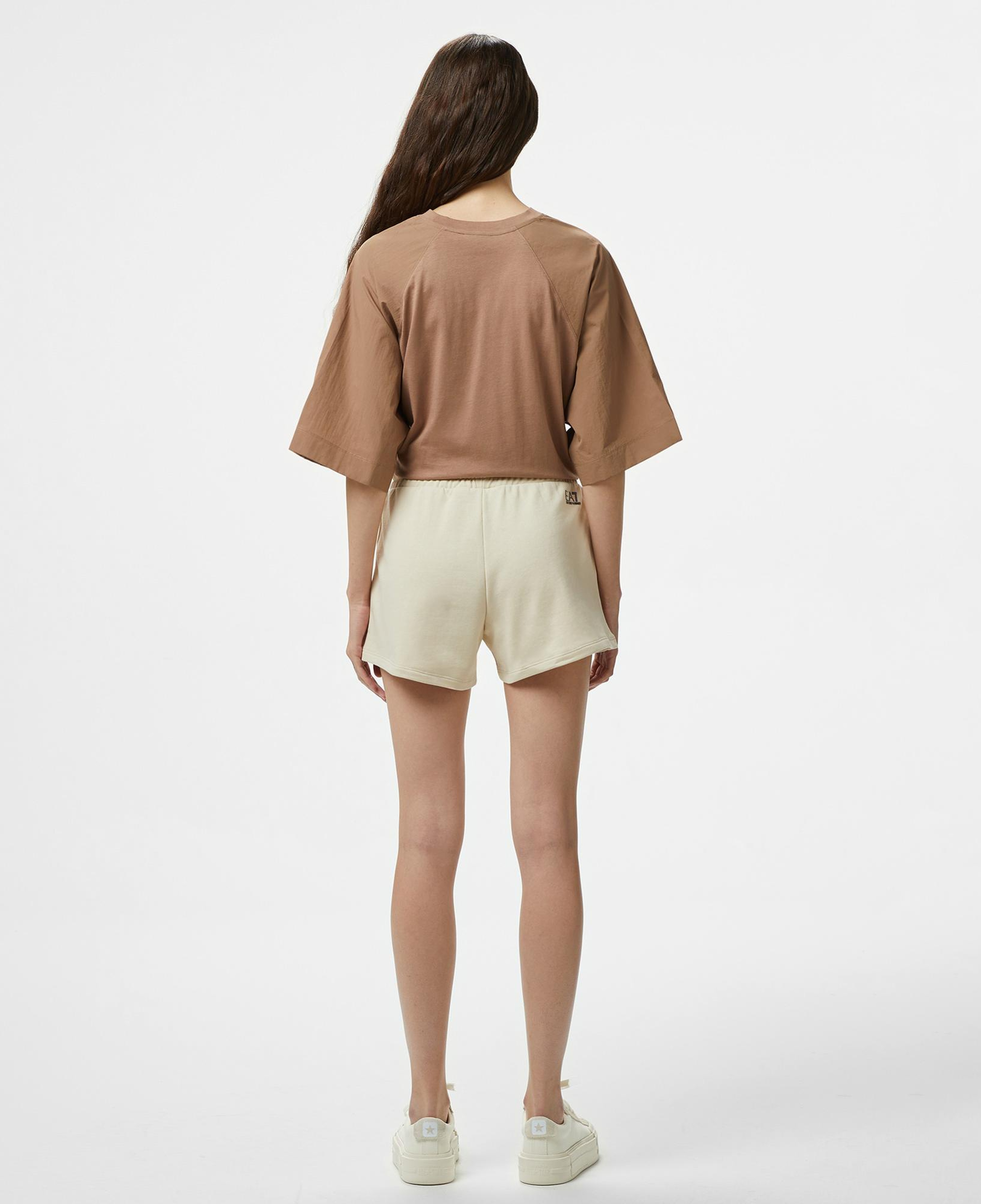 Emporio Armani Kadın Bej Şort