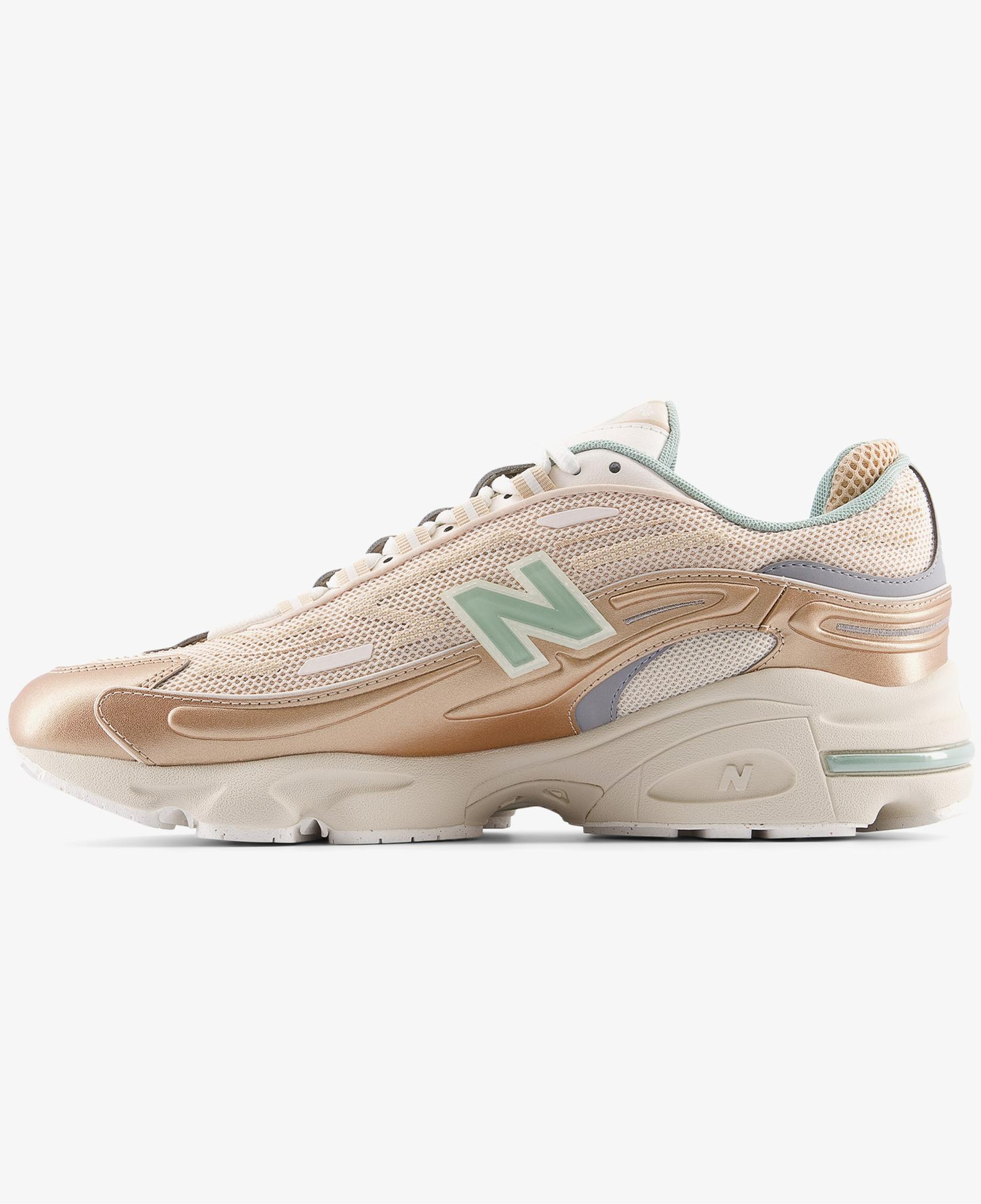 New Balance 1000 Kadın Bej Spor Ayakkabı