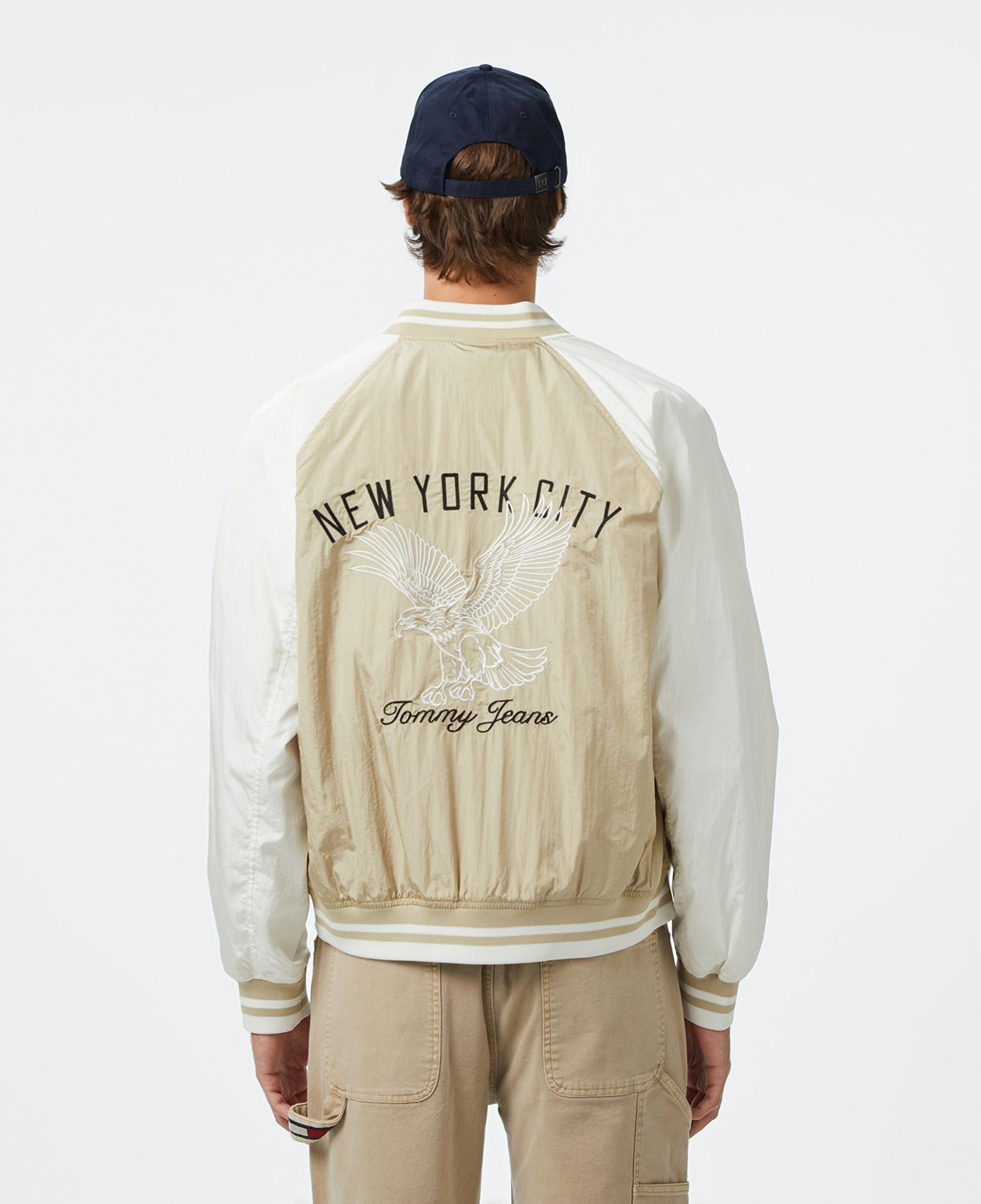 Tommy Hilfiger Jeans Graphic Su İtici Erkek Bej Ceket