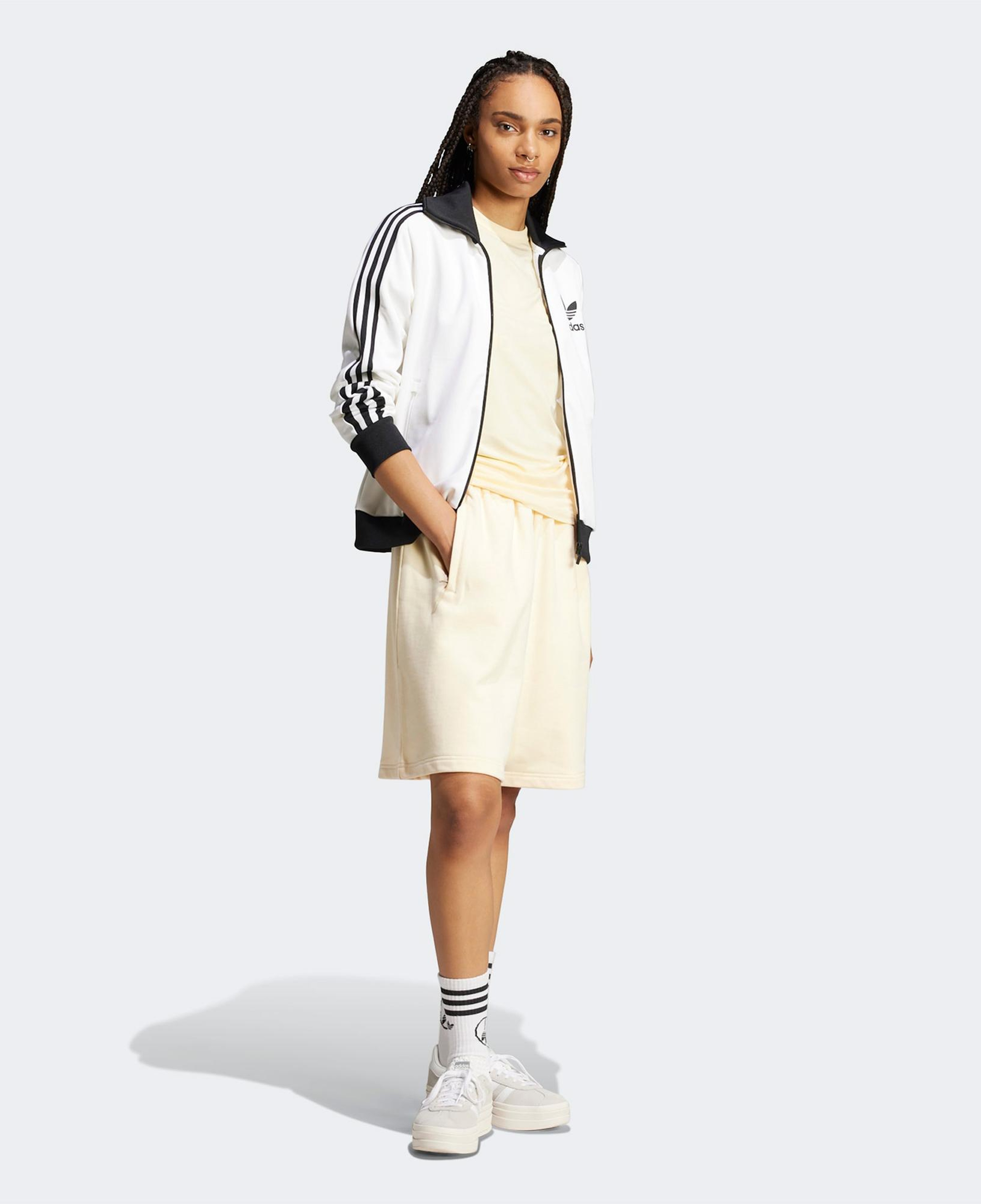 adidas Premium Essentials Kadın Bej T-Shirt