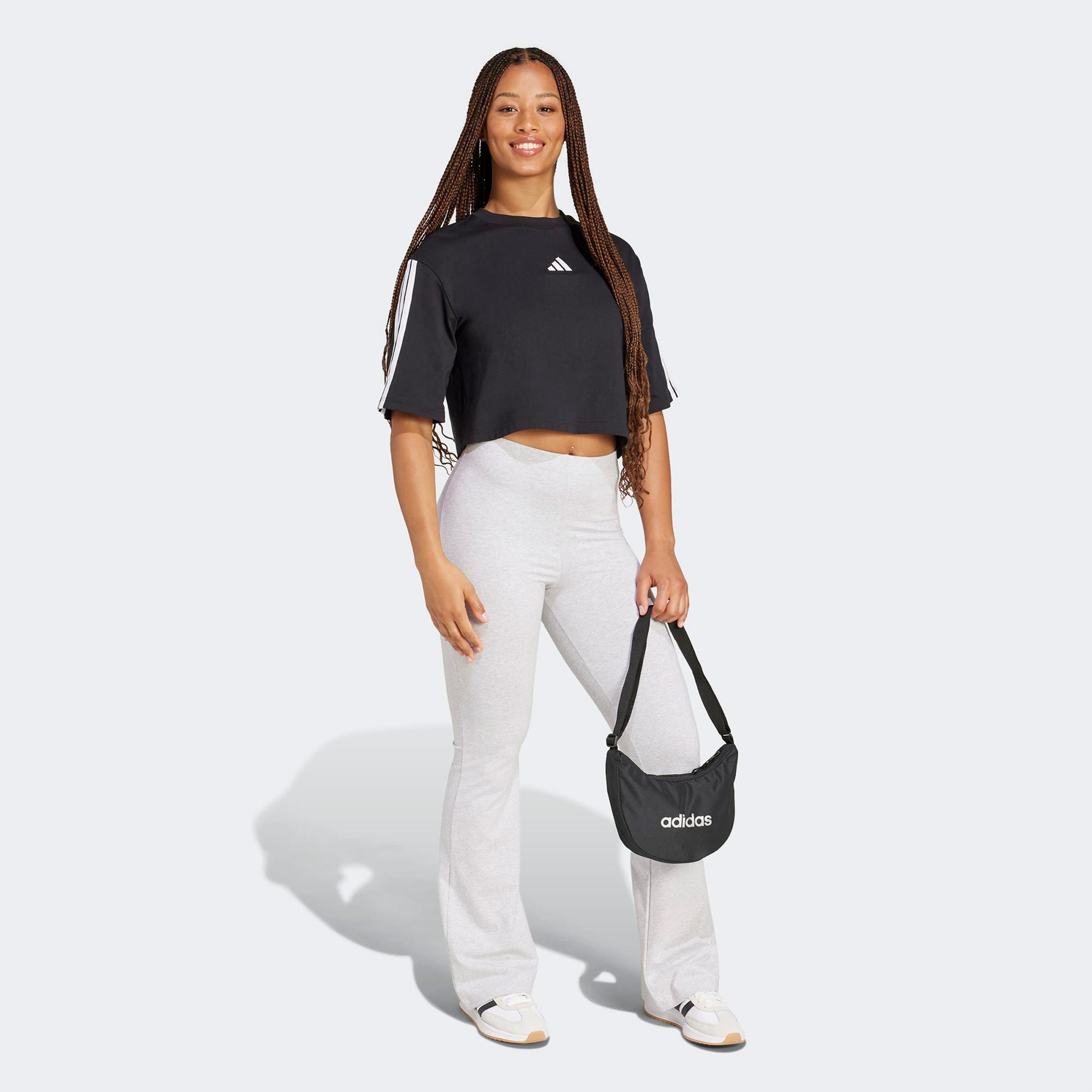 adidas Essentials 3 Stripes Kadın Siyah T-Shirt