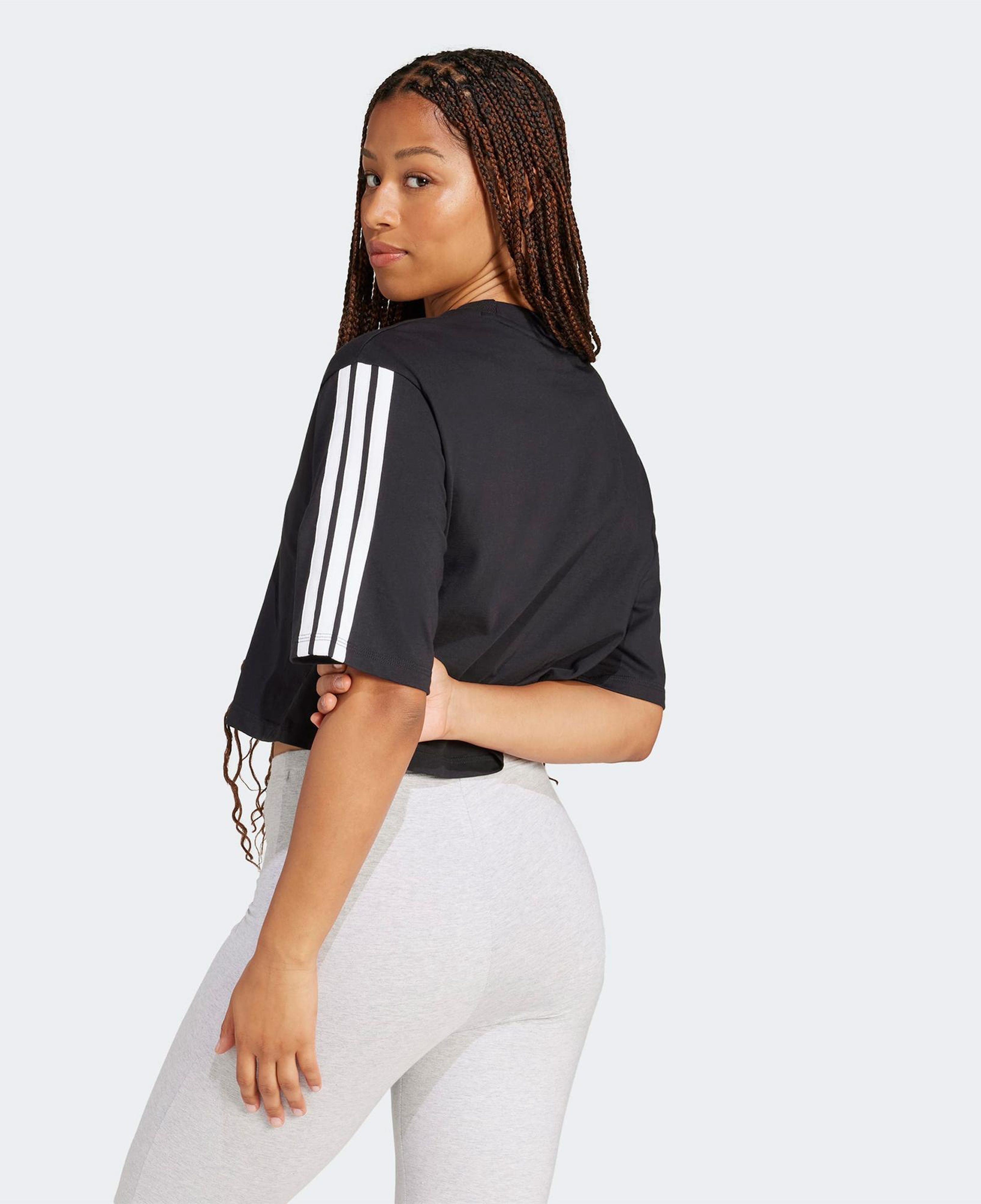 adidas Essentials 3 Stripes Kadın Siyah T-Shirt