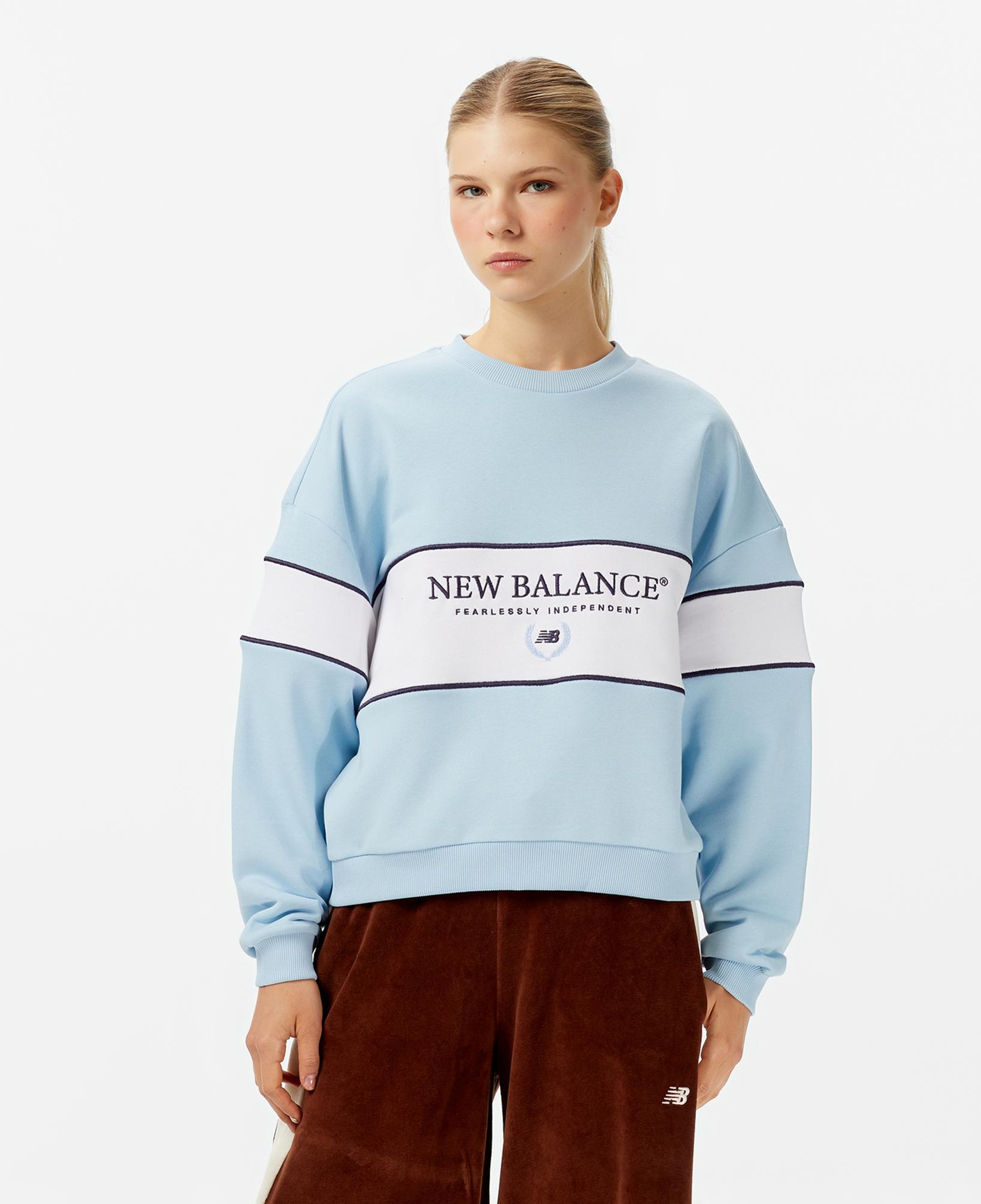 New Balance NB Lifestyle Kadın Mavi Sweatshirt