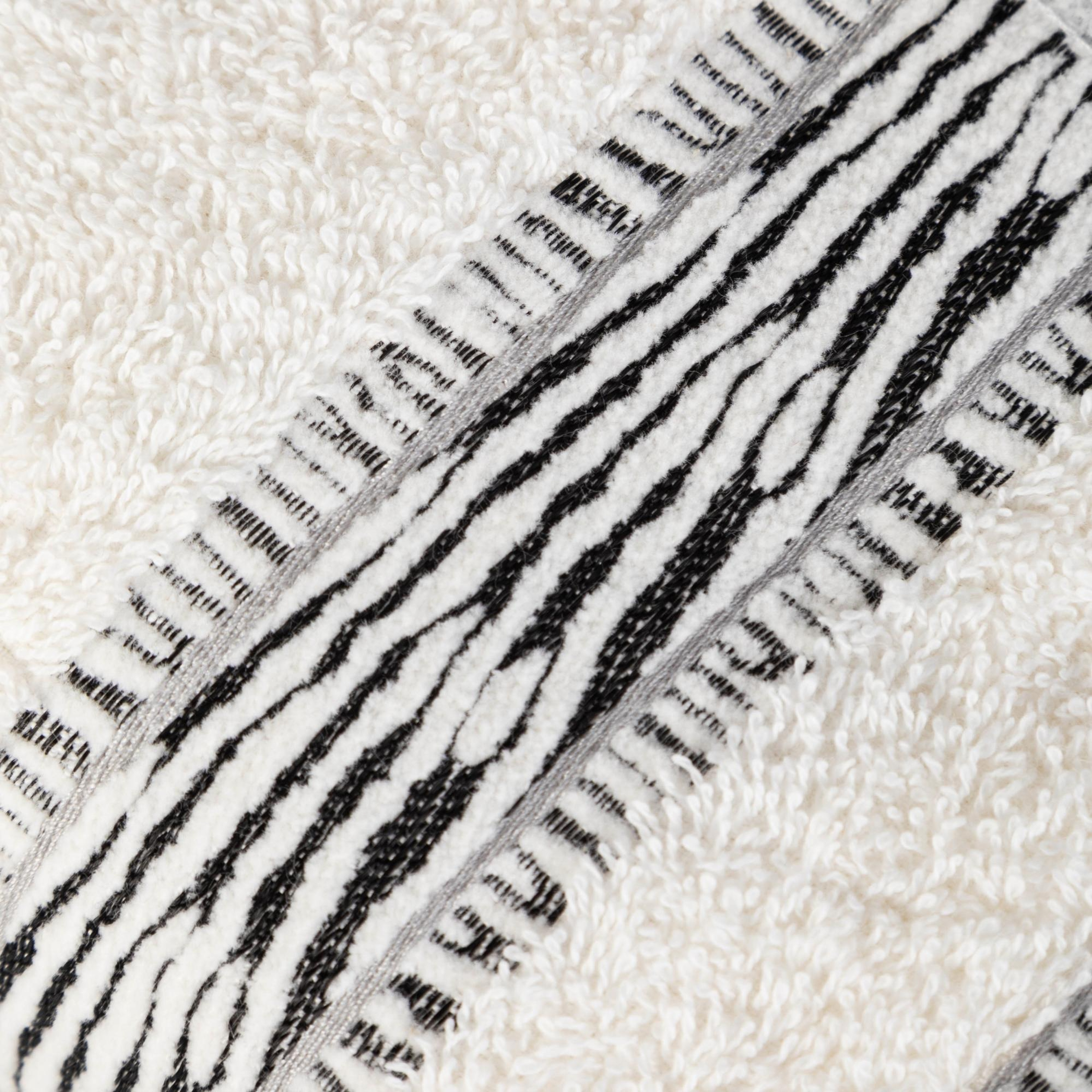 PENELOPE ZEBRA EL HAVLUSU 30X50