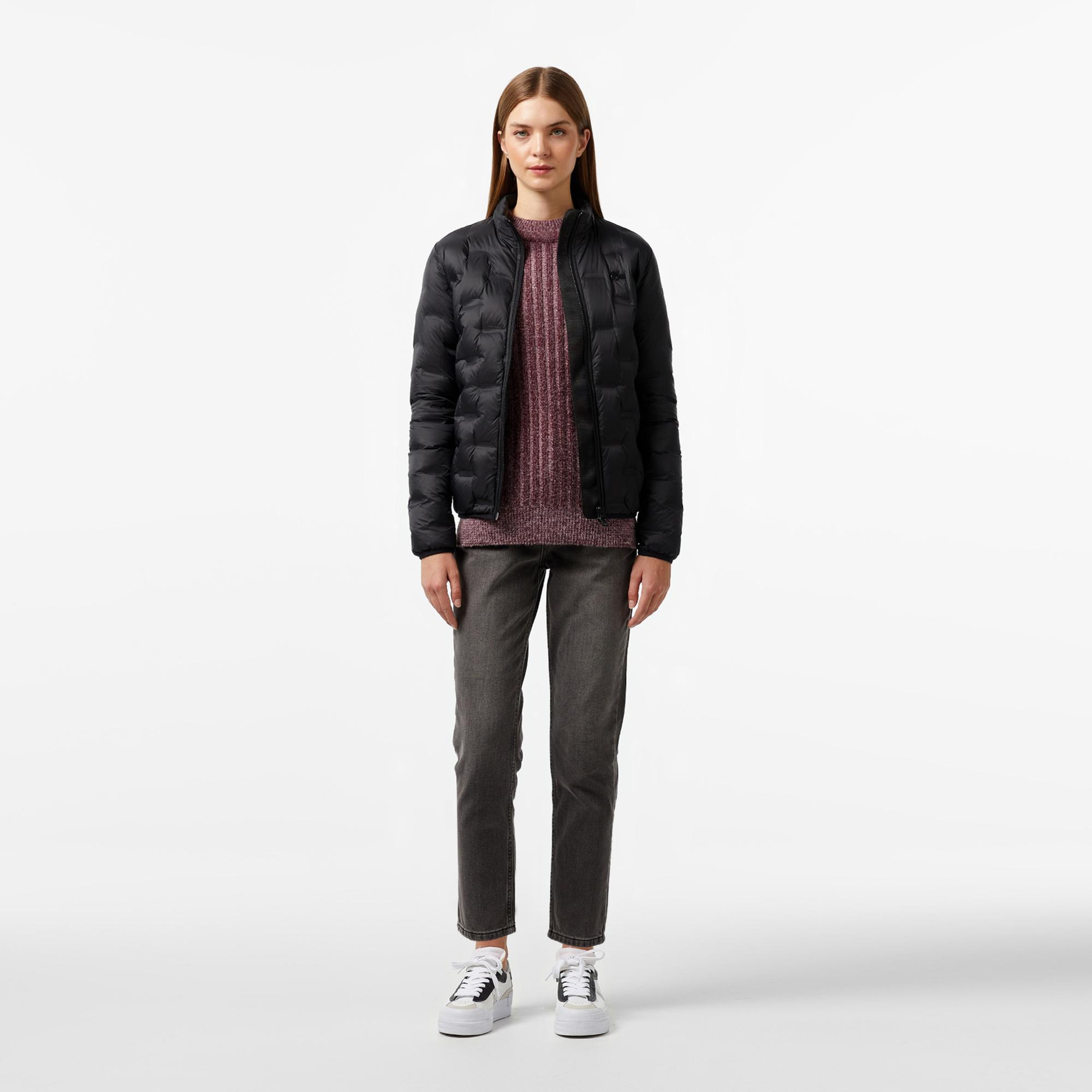 Lacoste Kadın Regular Fit Kapüşonlu Kapitone Siyah Mont