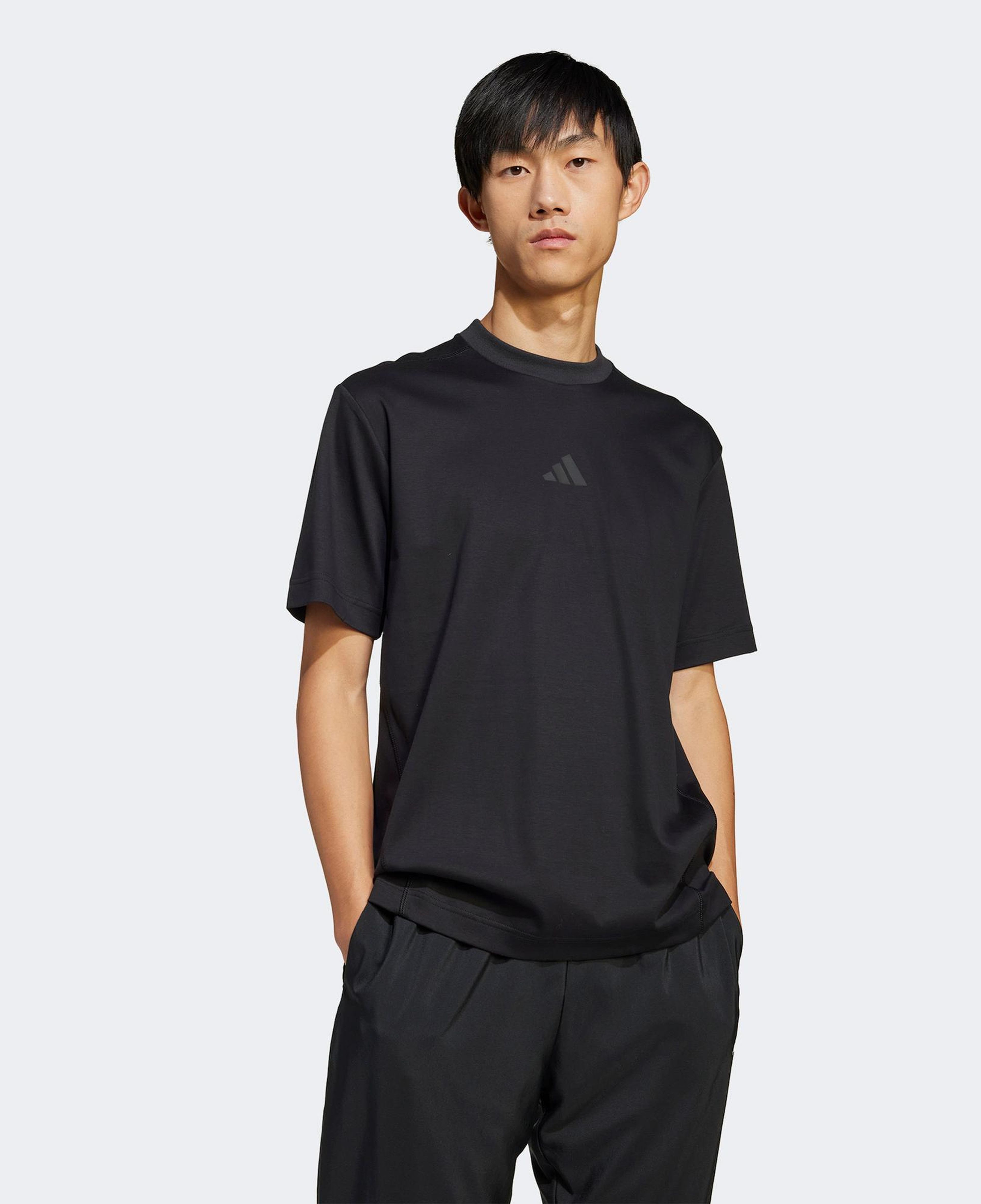 adidas City Escape Erkek Siyah T-Shirt