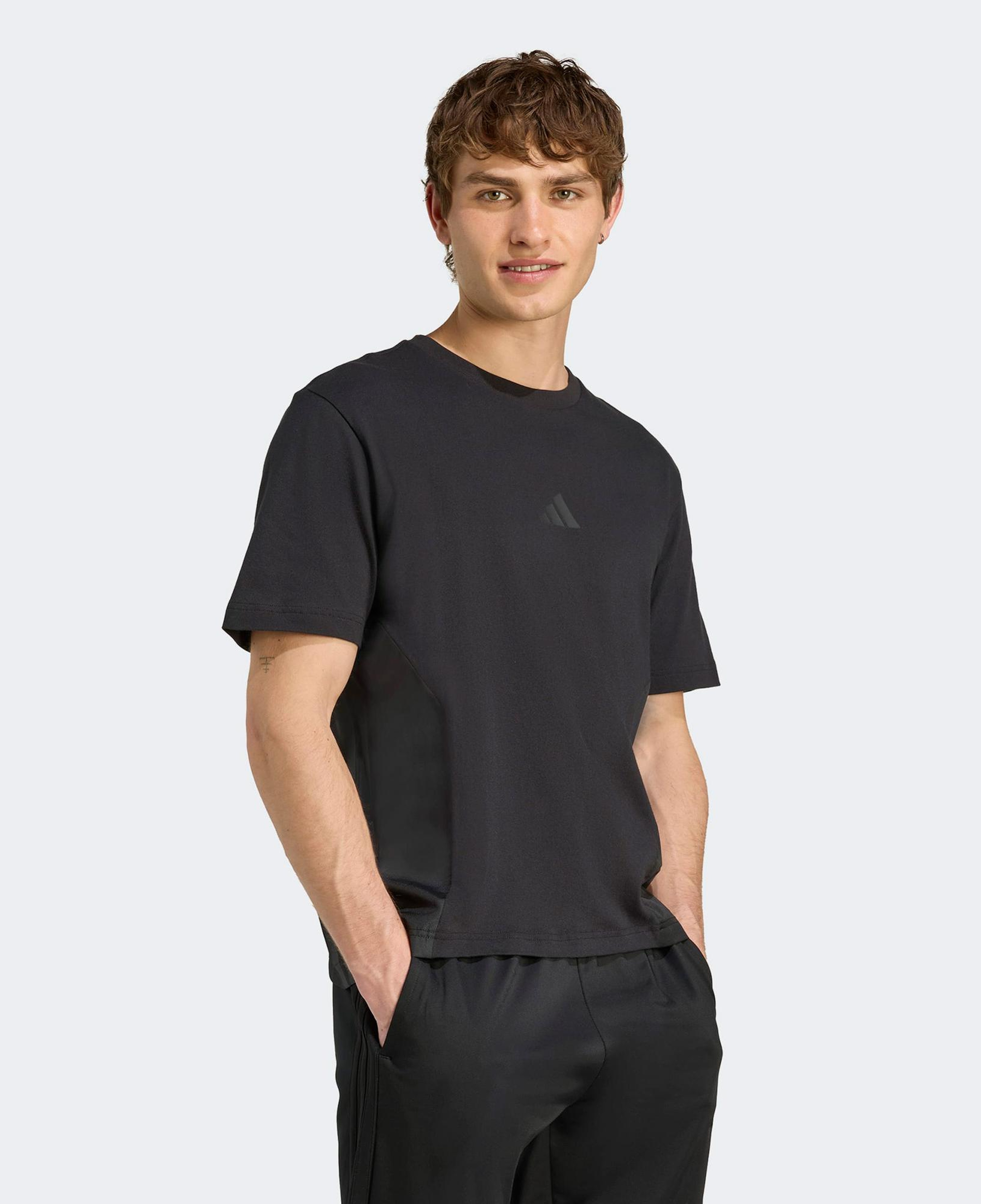 adidas M Ct Utility T Erkek Siyah T-Shirt