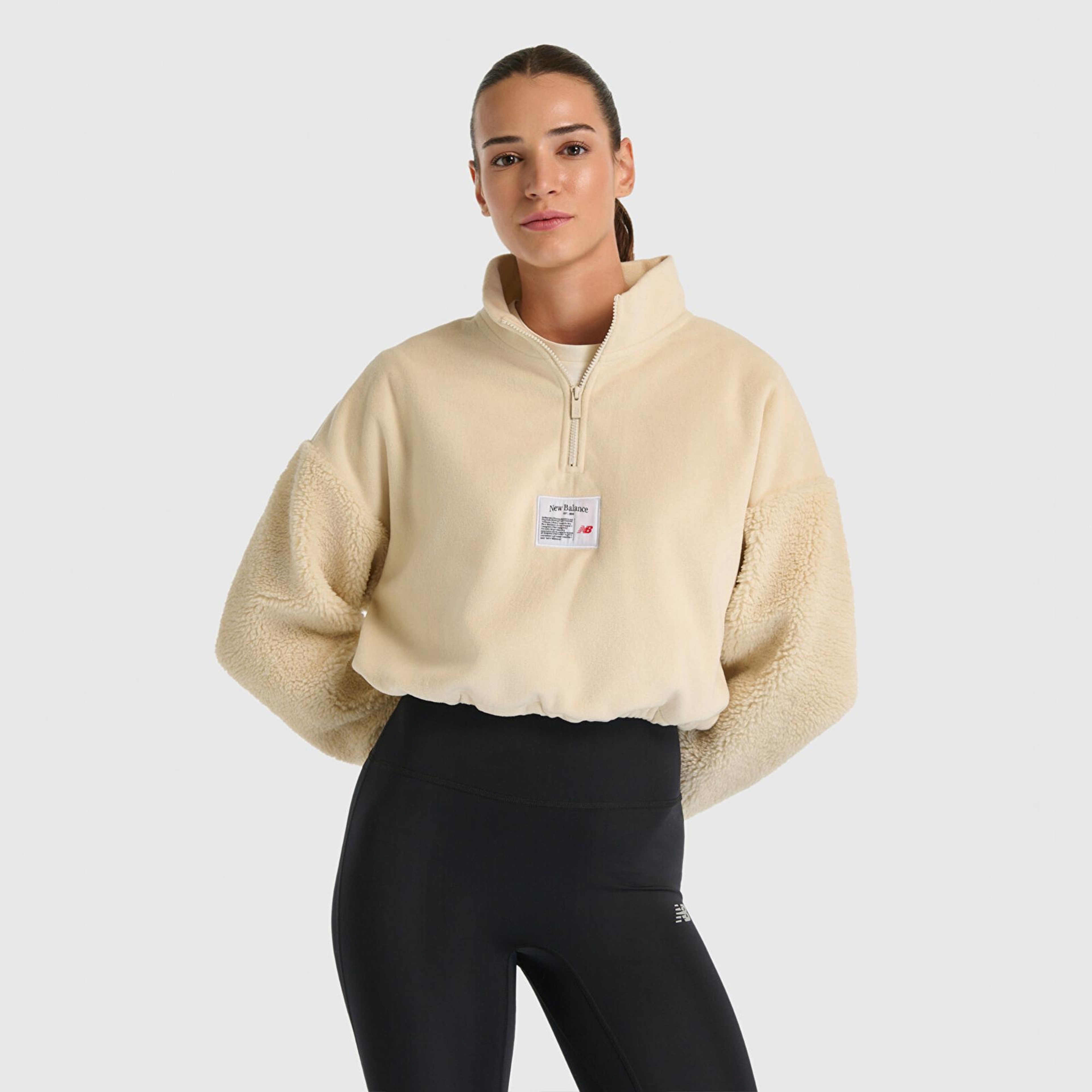 New Balance Kadın Bej Sweatshirt