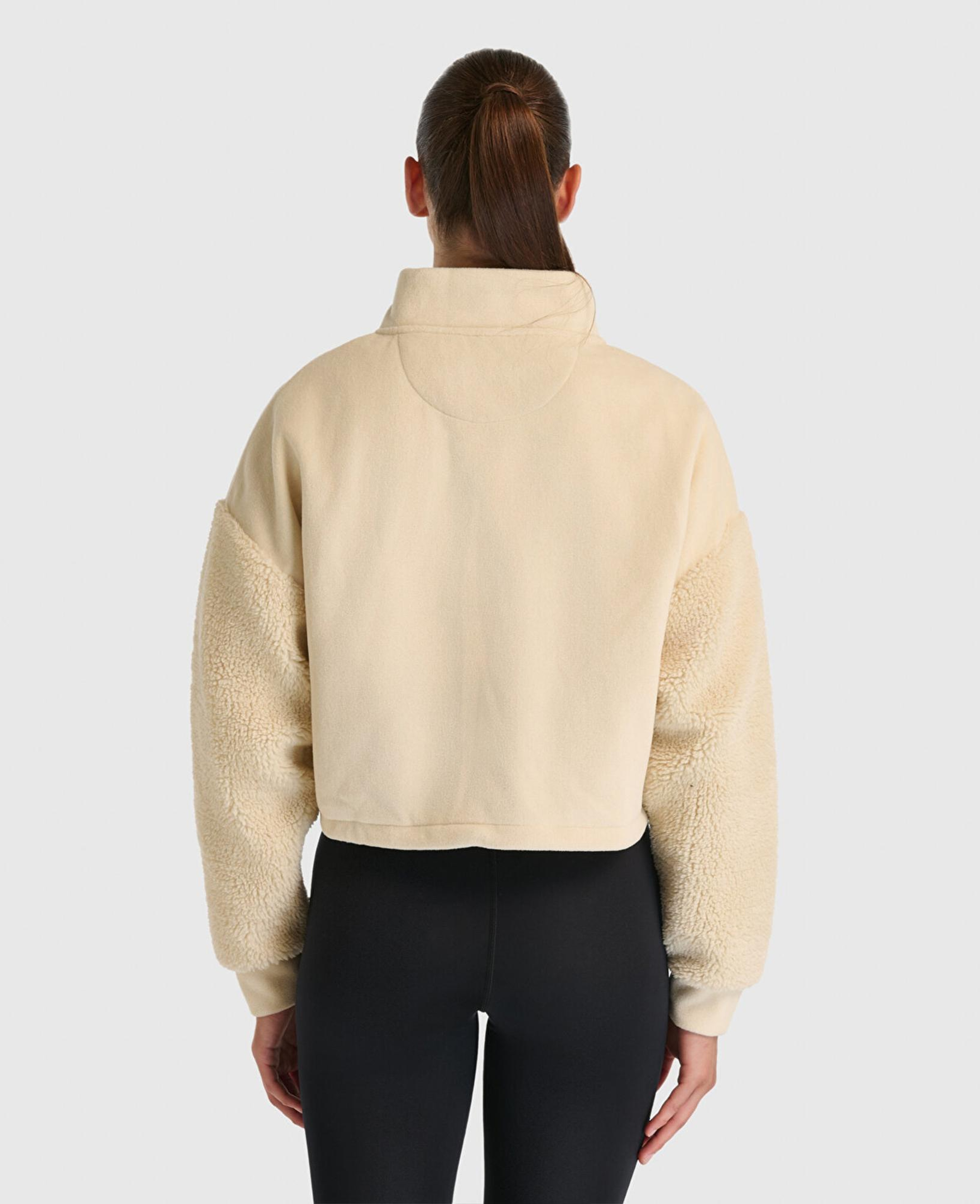 New Balance Kadın Bej Sweatshirt