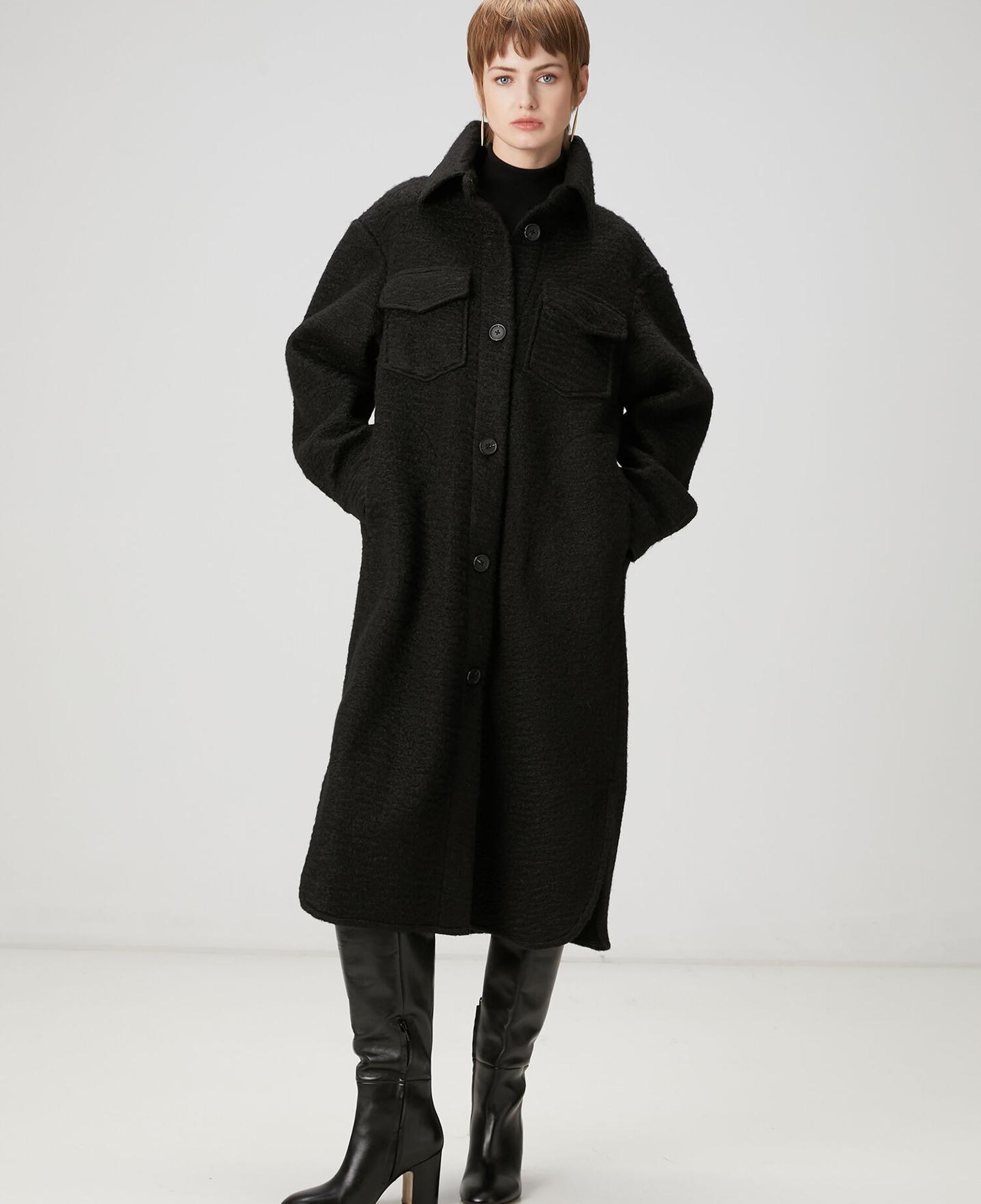 Beymen Club Kadın Siyah Yıldız Nakışlı Uzun Yün Dış Gömlek