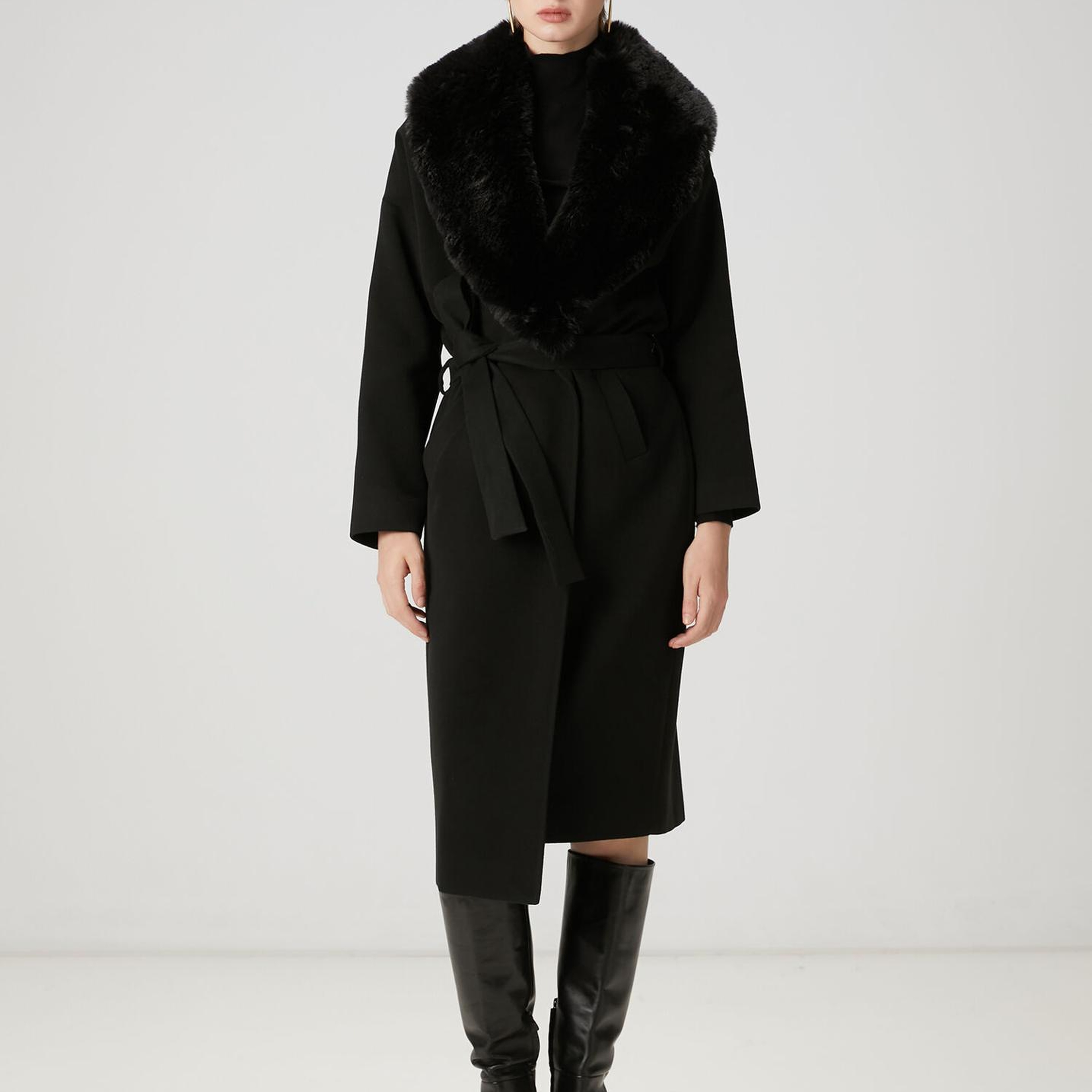 Beymen Club Kadın Siyah Kürk Yaka Kruvaze Palto