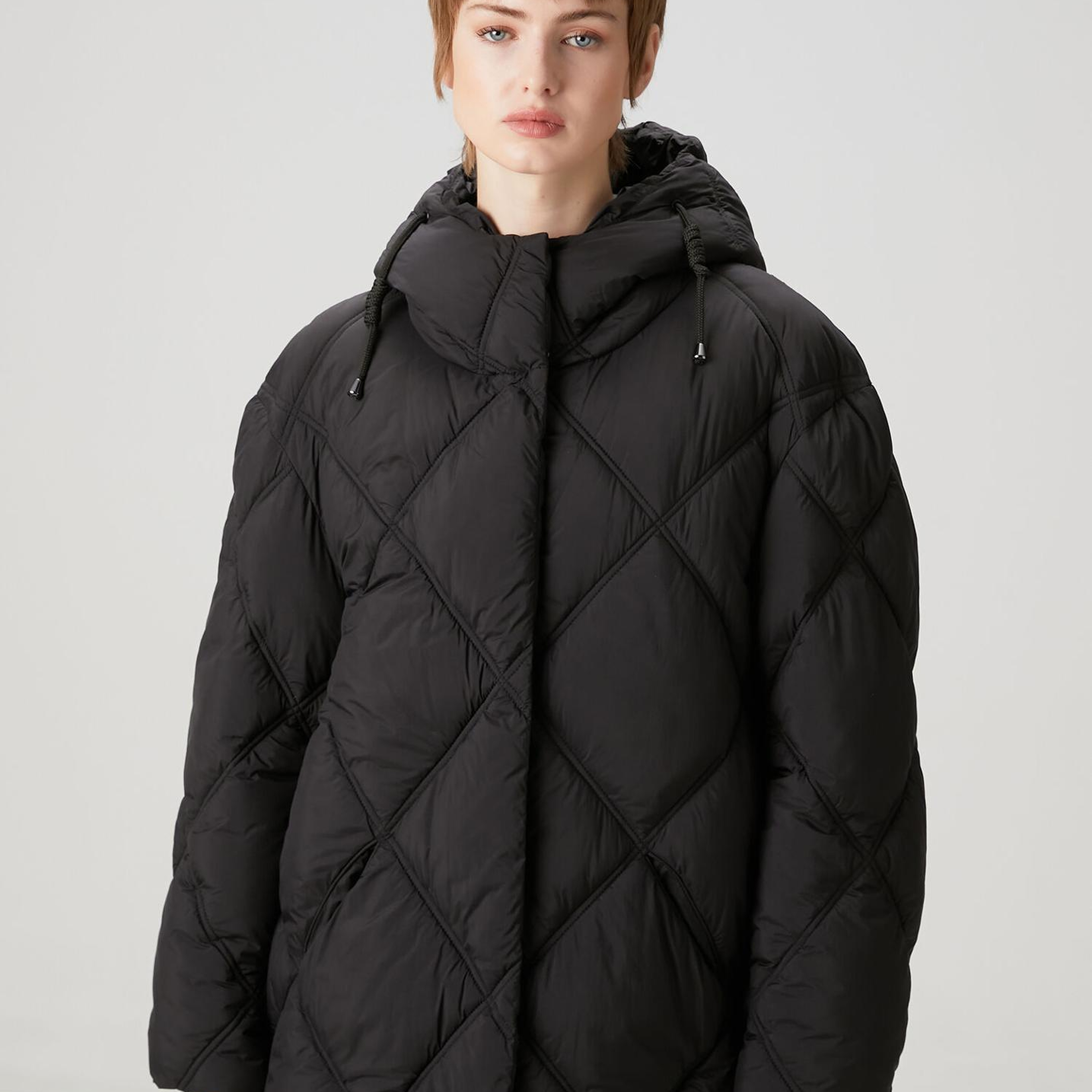 Beymen Club Kadın Siyah Kapüşonlu Puffer Mont