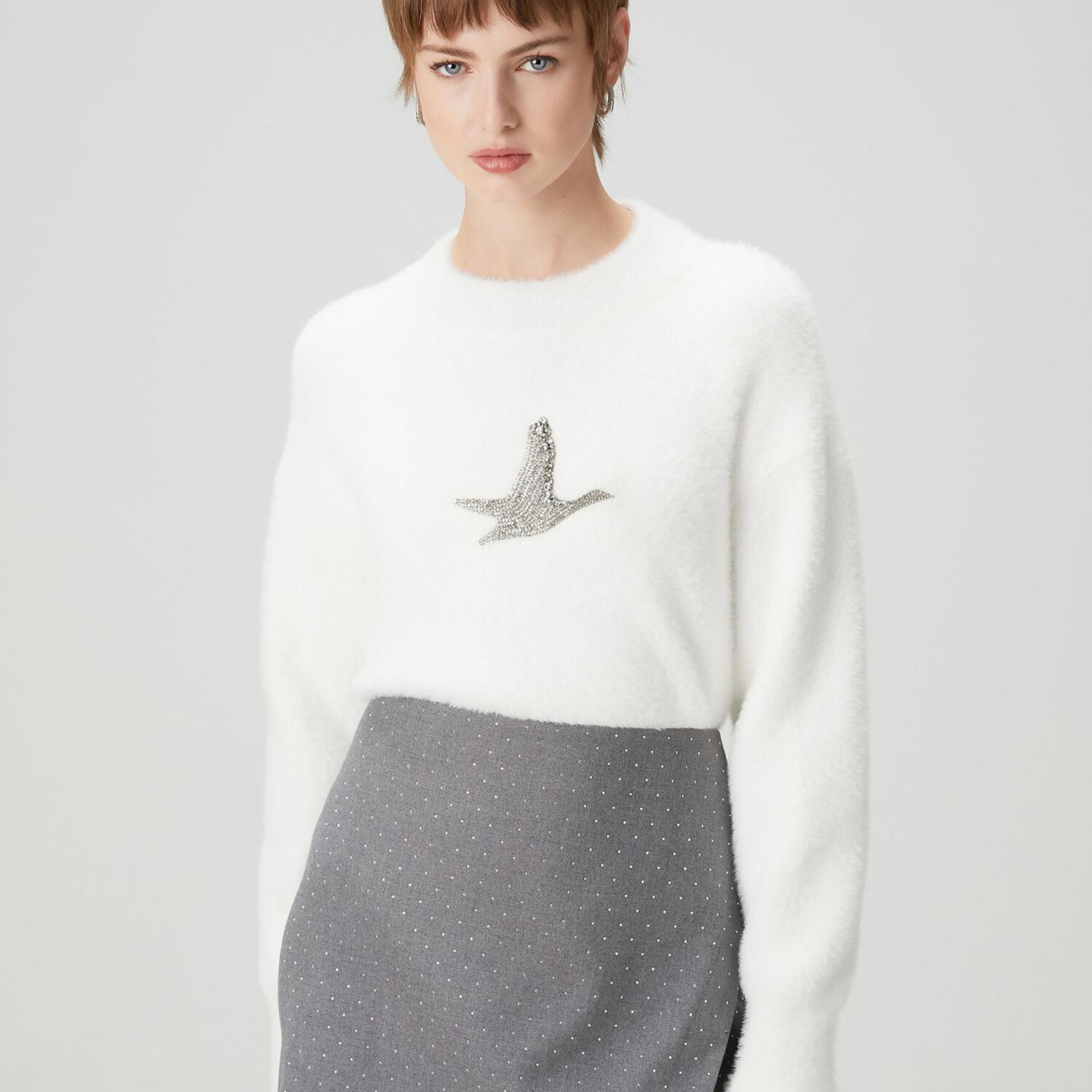 Beymen Club Kadın Kırık Beyaz Taşlı Kaz Logolu Kazak