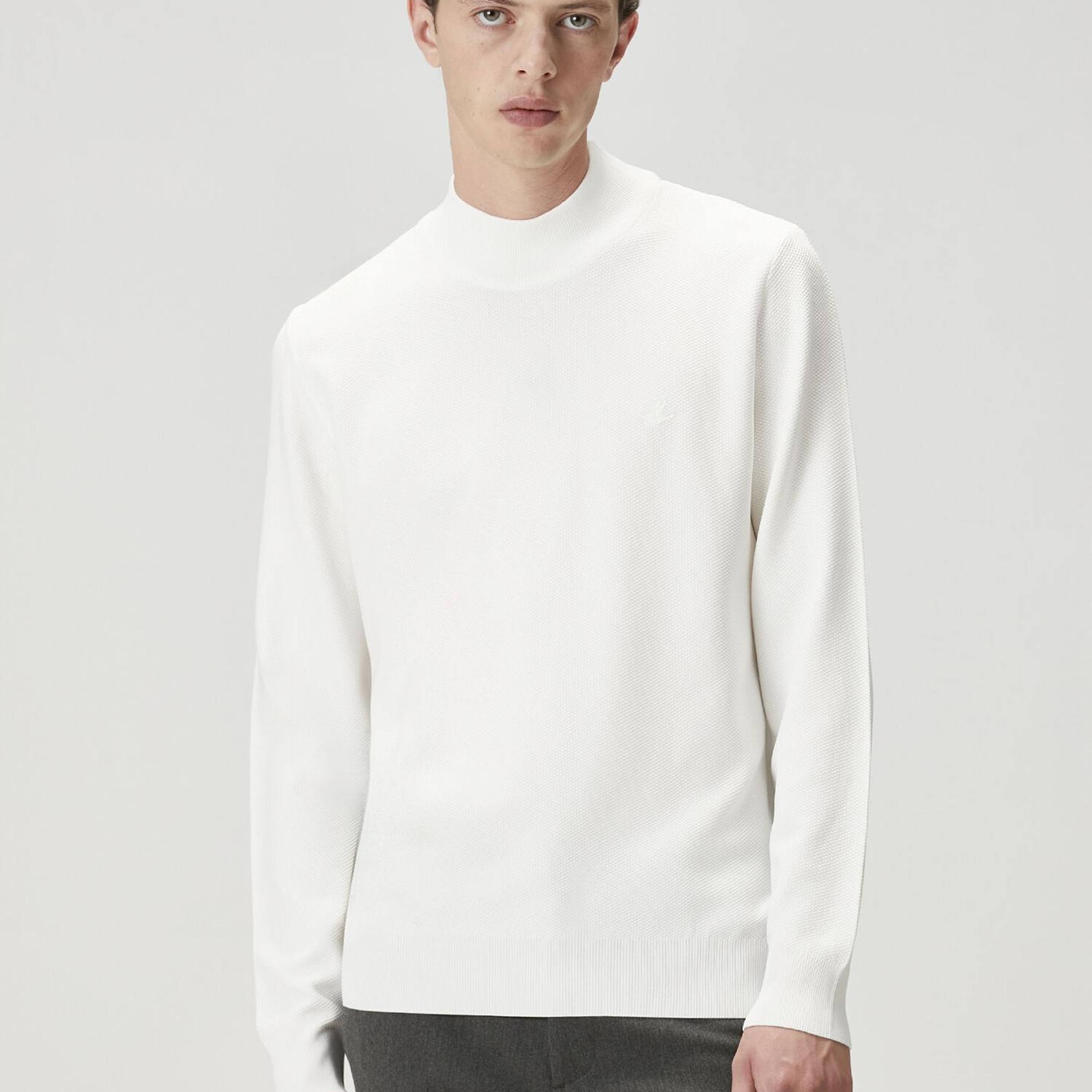 Beymen Club Erkek Beyaz Yarım Balıkçı Yaka Kazak