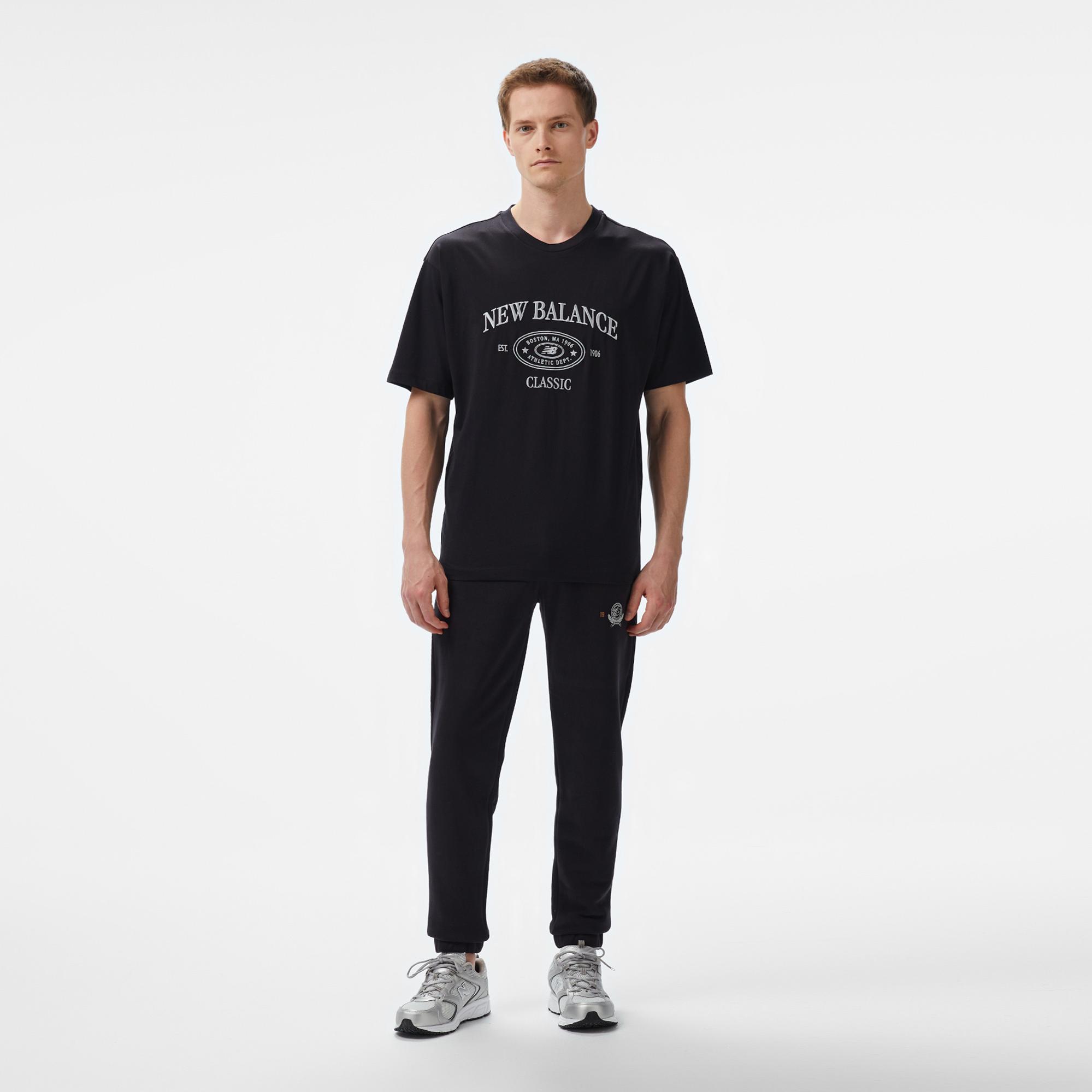 New Balance Lifestyle Erkek Siyah T-Shirt