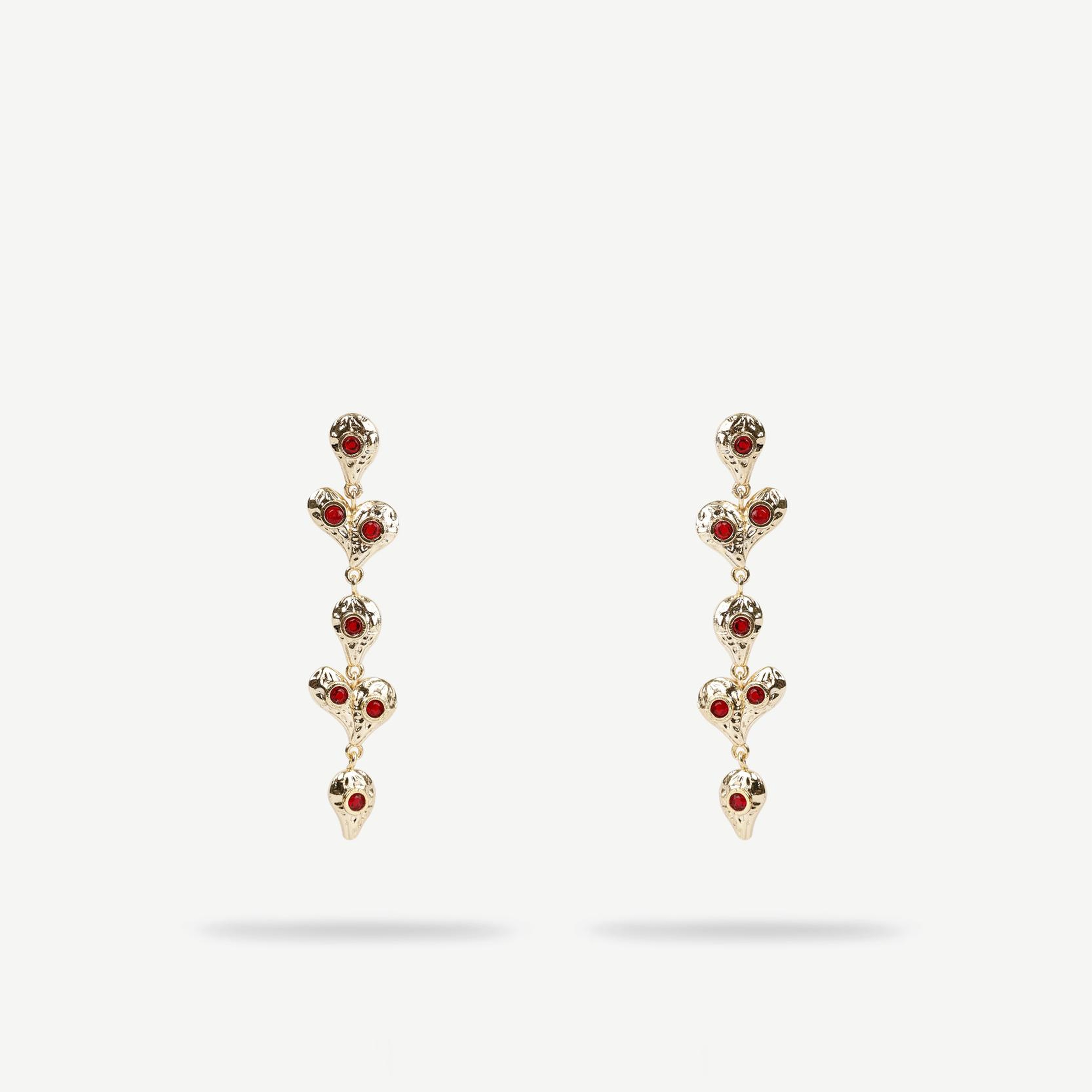 YARGICI Kalp Figürlü Sallantılı Küpe