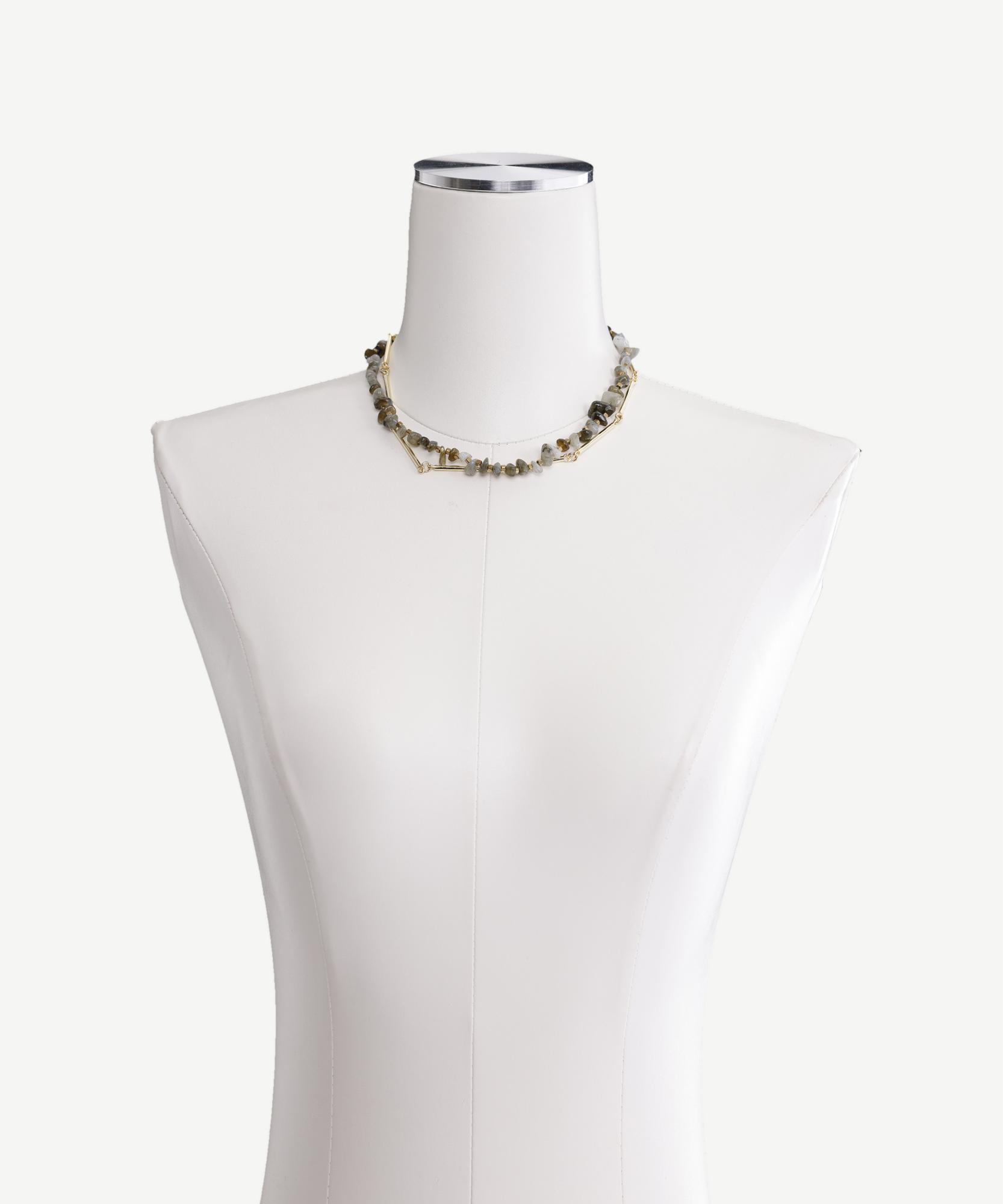 YARGICI İki Sıralı Doğal Taş İçerikli Kolye