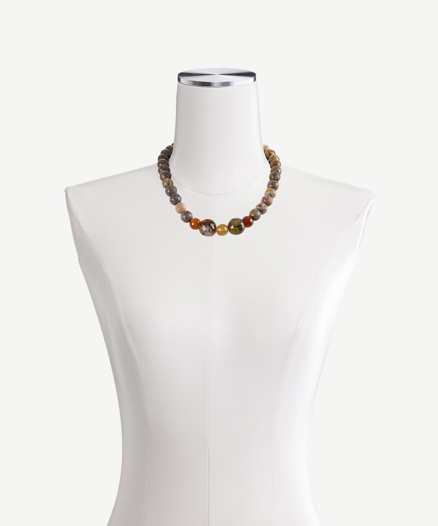 YARGICI Yuvarlak Formlu Doğal Taş Kolye