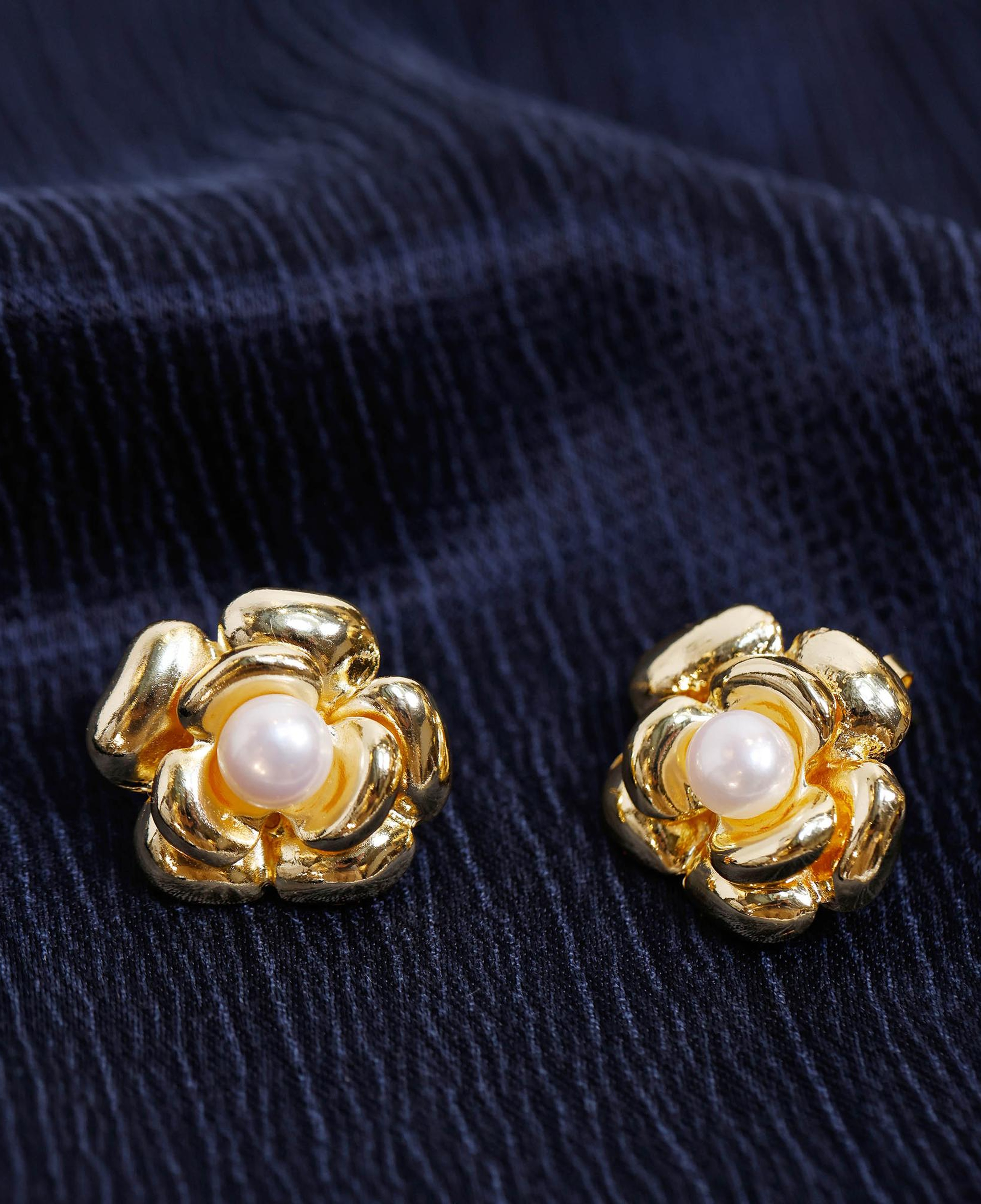 YARGICI İnci Detaylı Gold Küpe