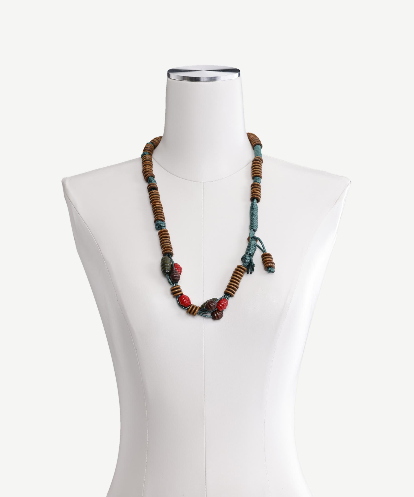 YARGICI Ahşap Boncuklu Uzun Kolye