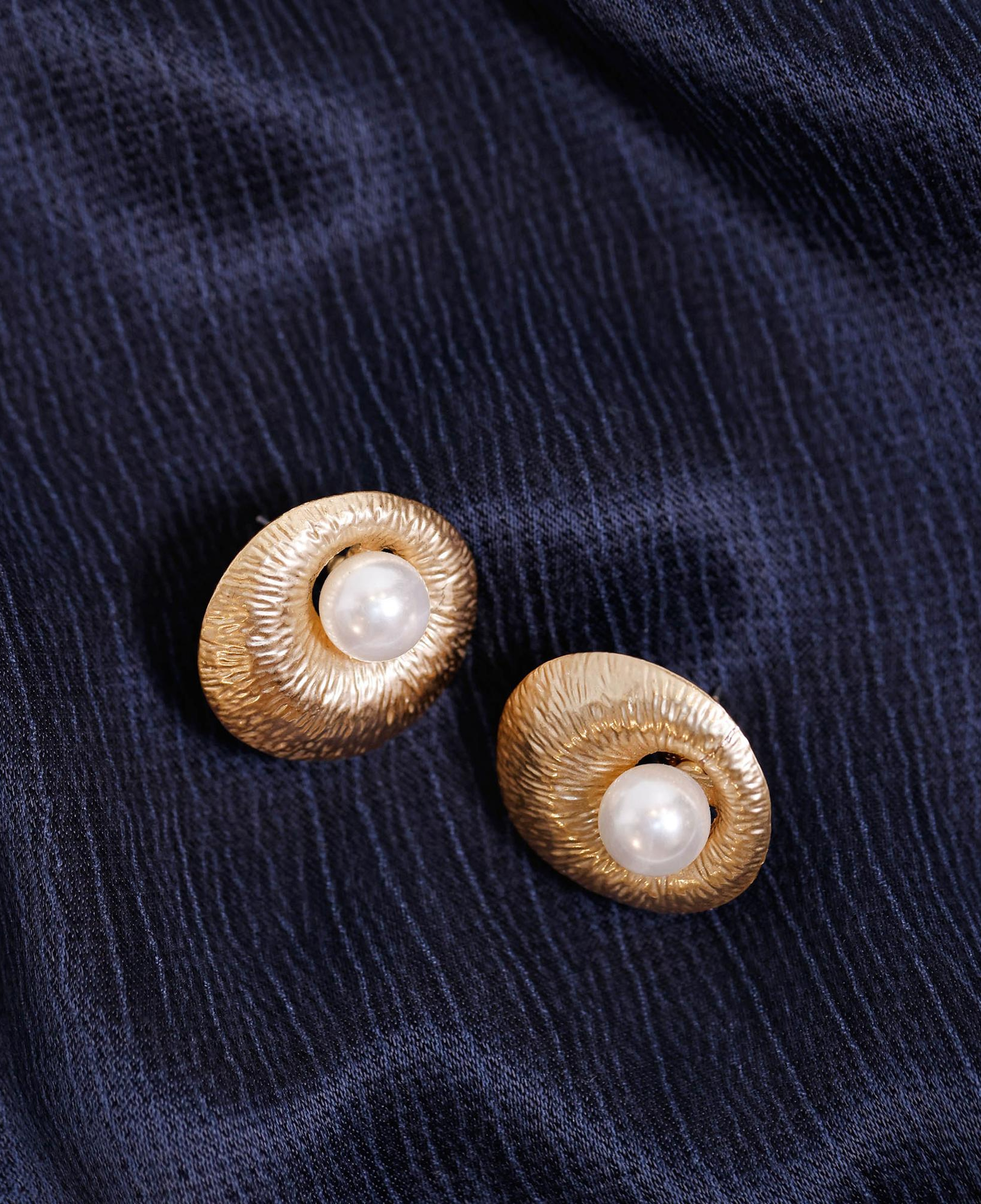 YARGICI İnci Detaylı Gold Küpe