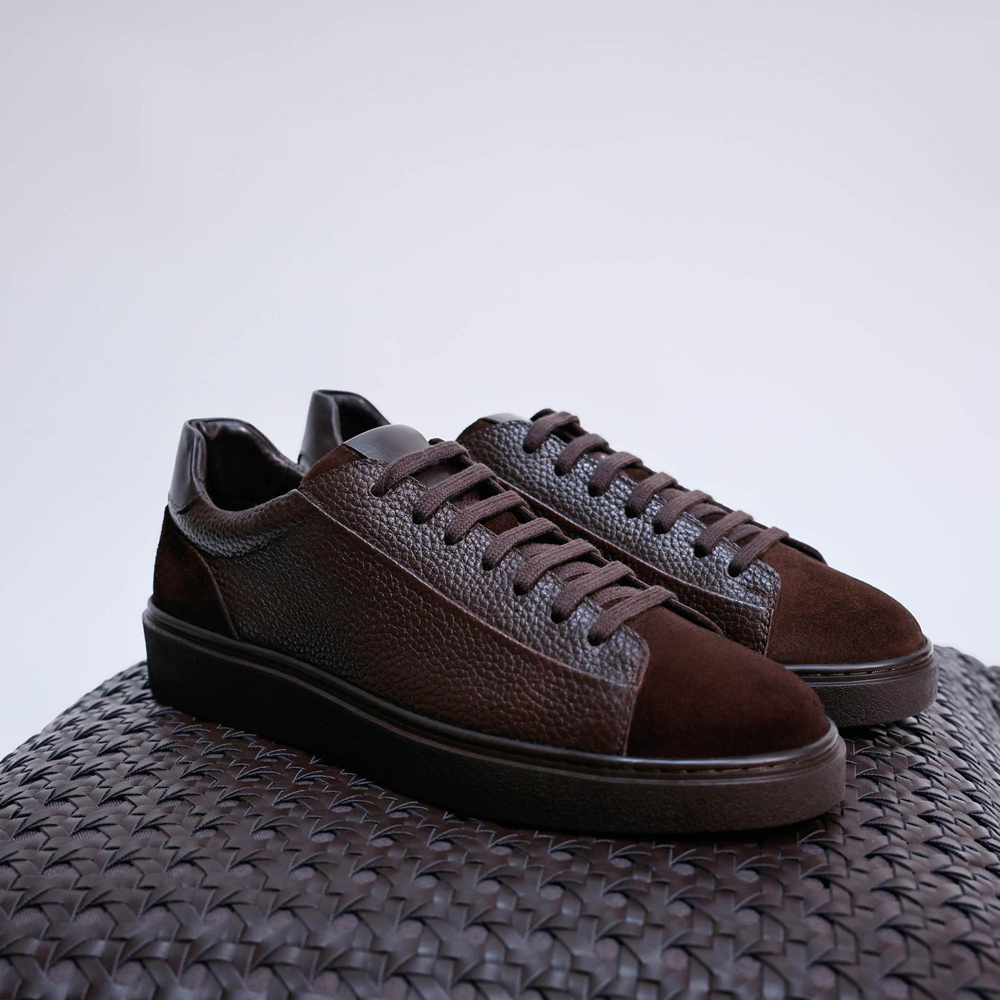 YARGICI Süet Detaylı Deri Spor Ayakkabı