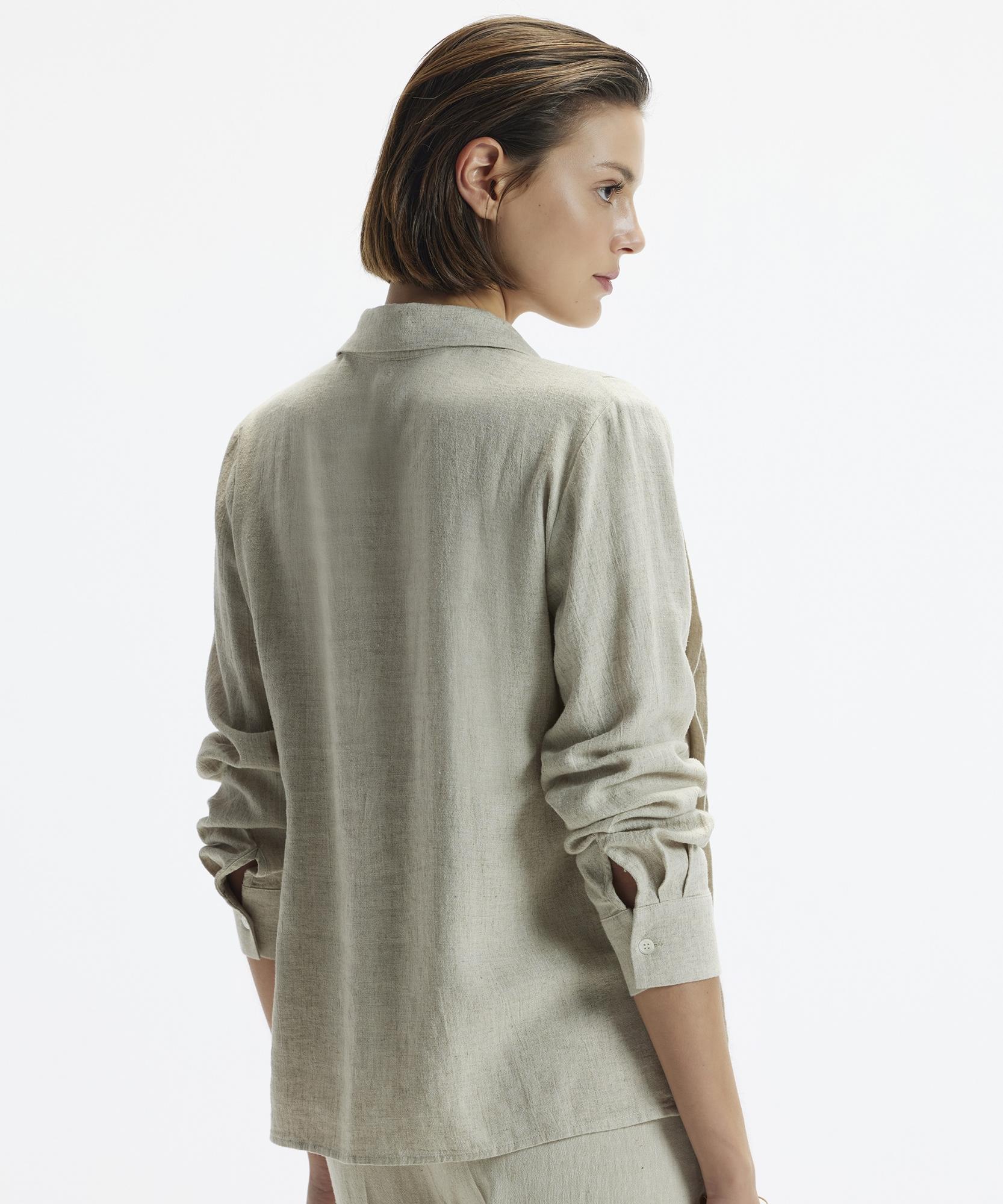 YARGICI Geniş Yaka Uzun Kollu Gömlek