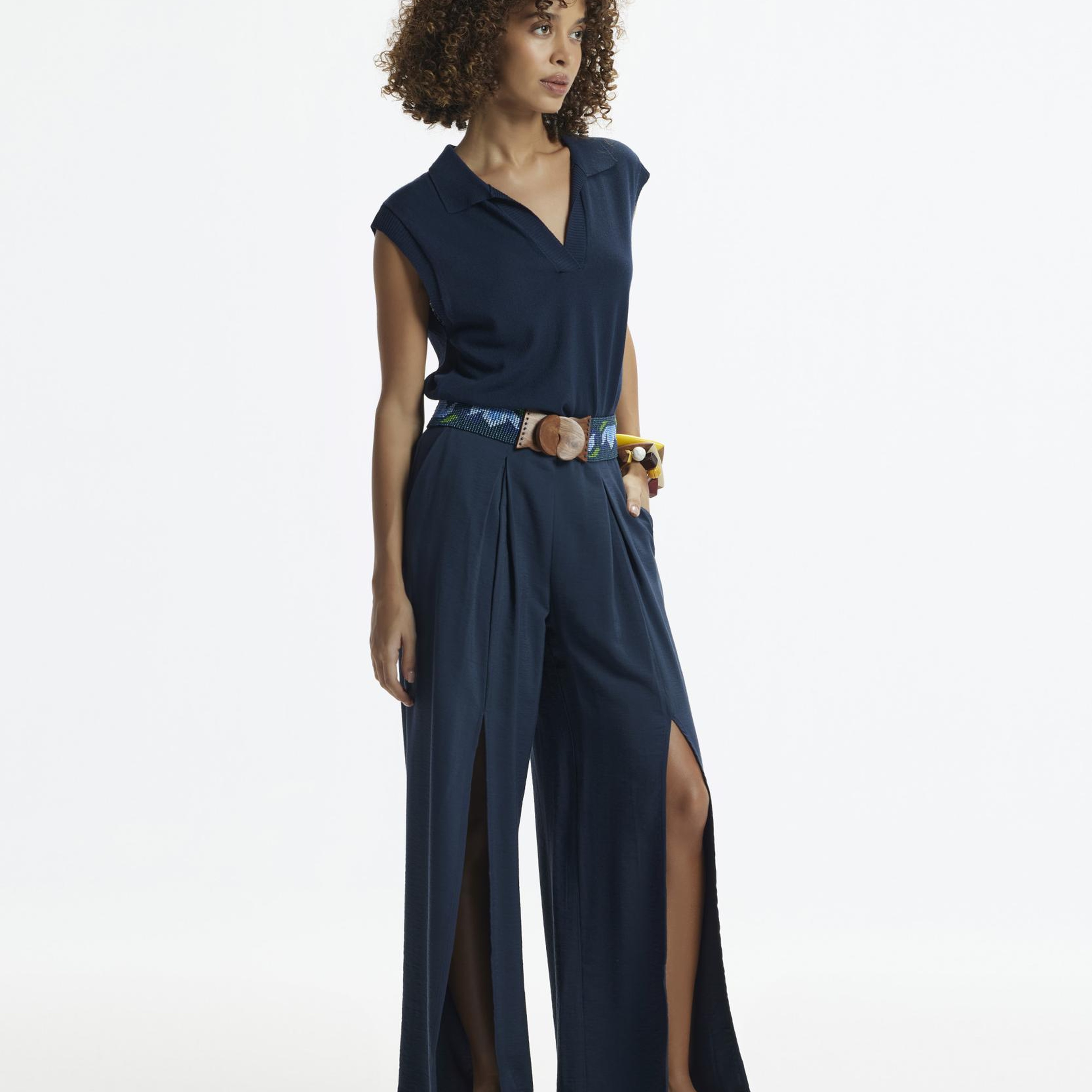 YARGICI Önü Yırtmaçlı Bol Kesim Pantolon