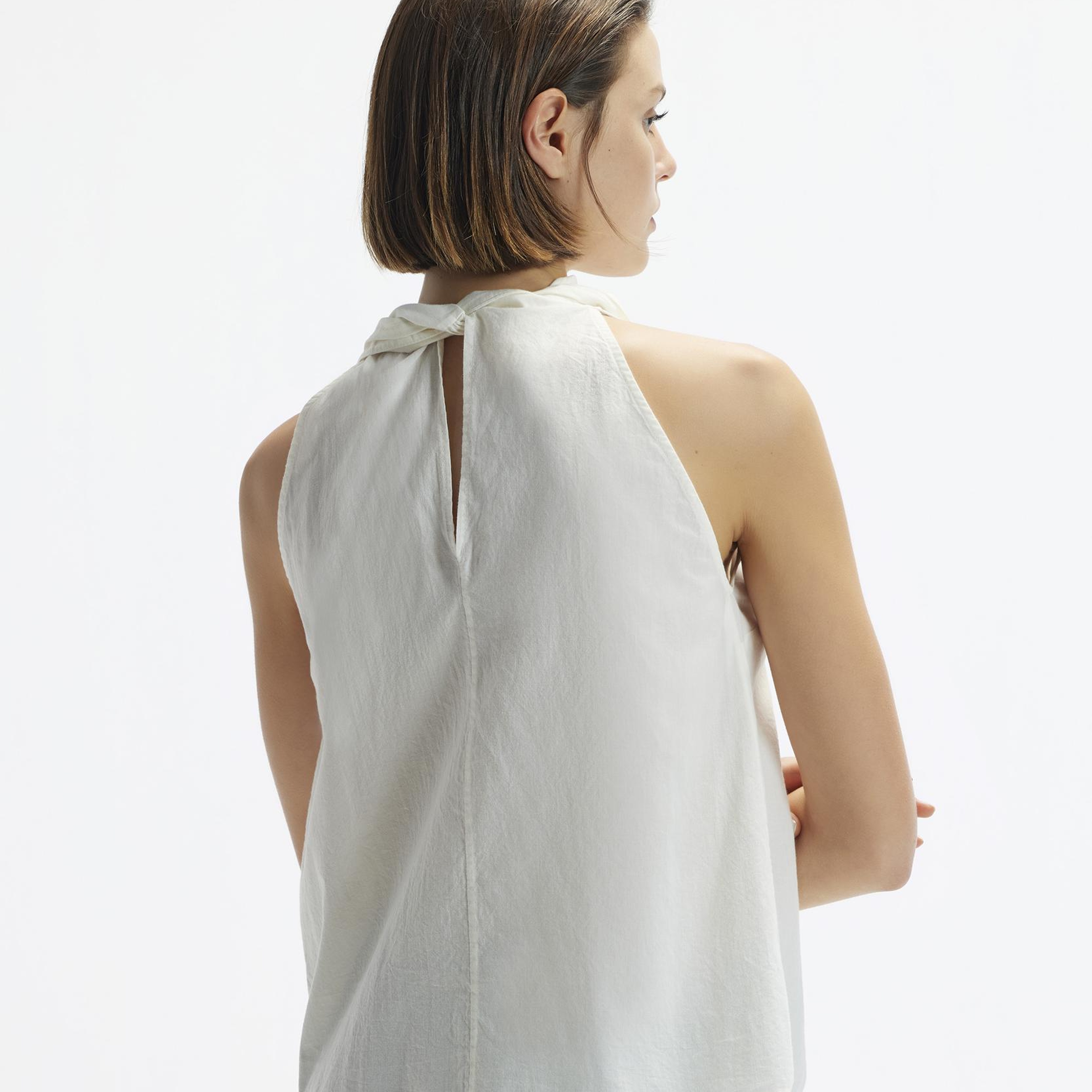 YARGICI Kolsuz Dik Yaka Bağlamalı Bluz