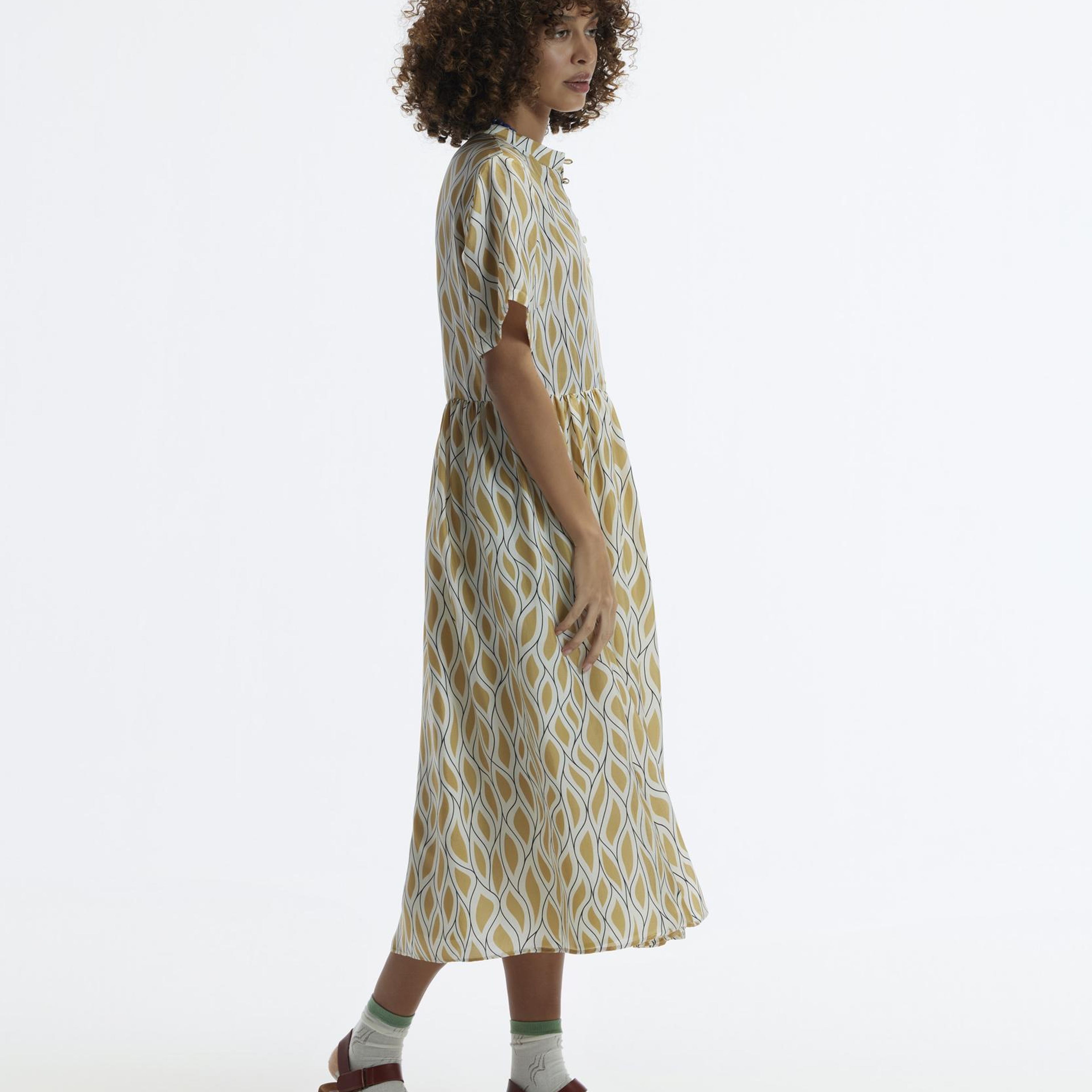 YARGICI Kısa Kollu Düğmeli Midi Boy Elbise