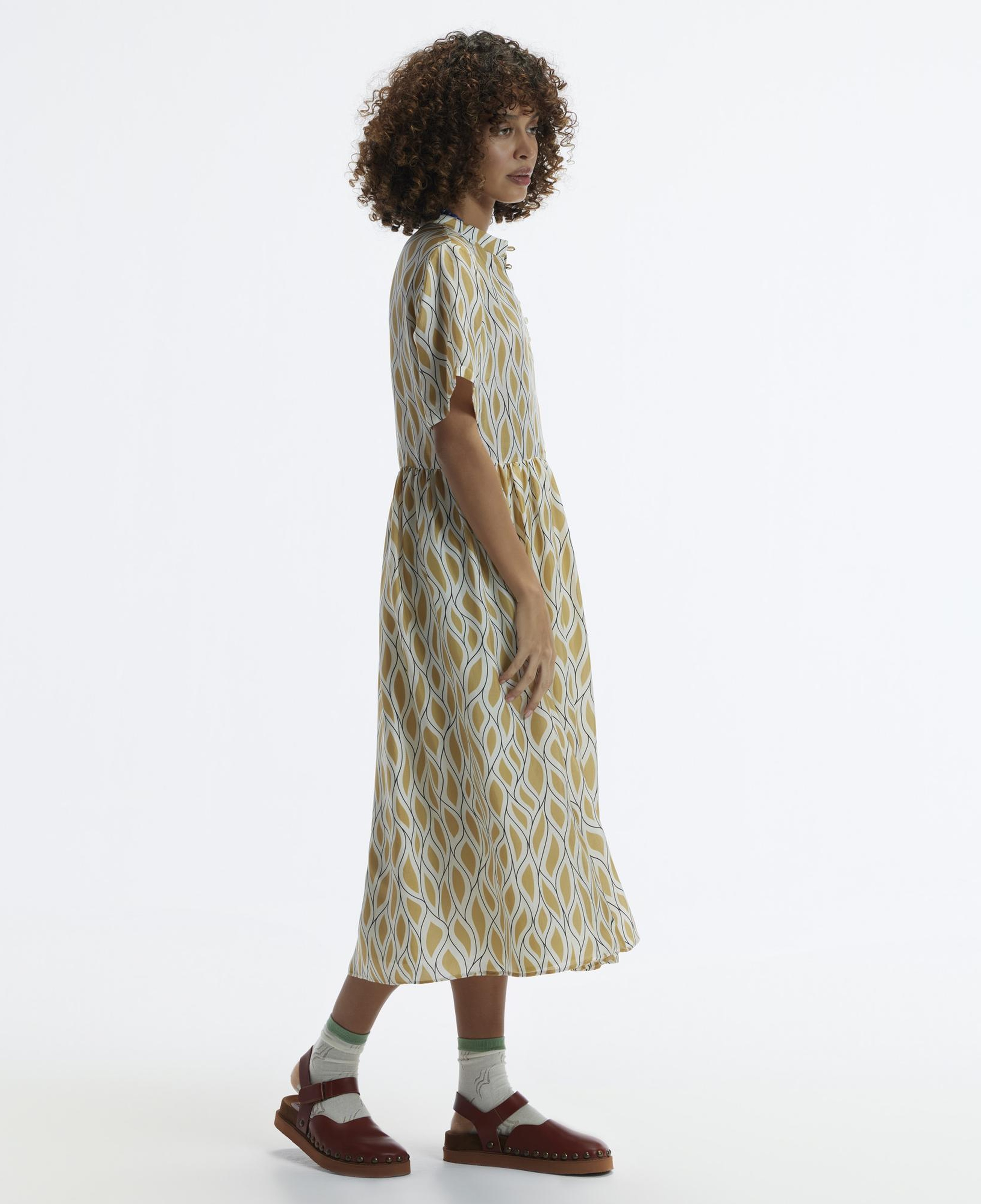 YARGICI Kısa Kollu Düğmeli Midi Boy Elbise