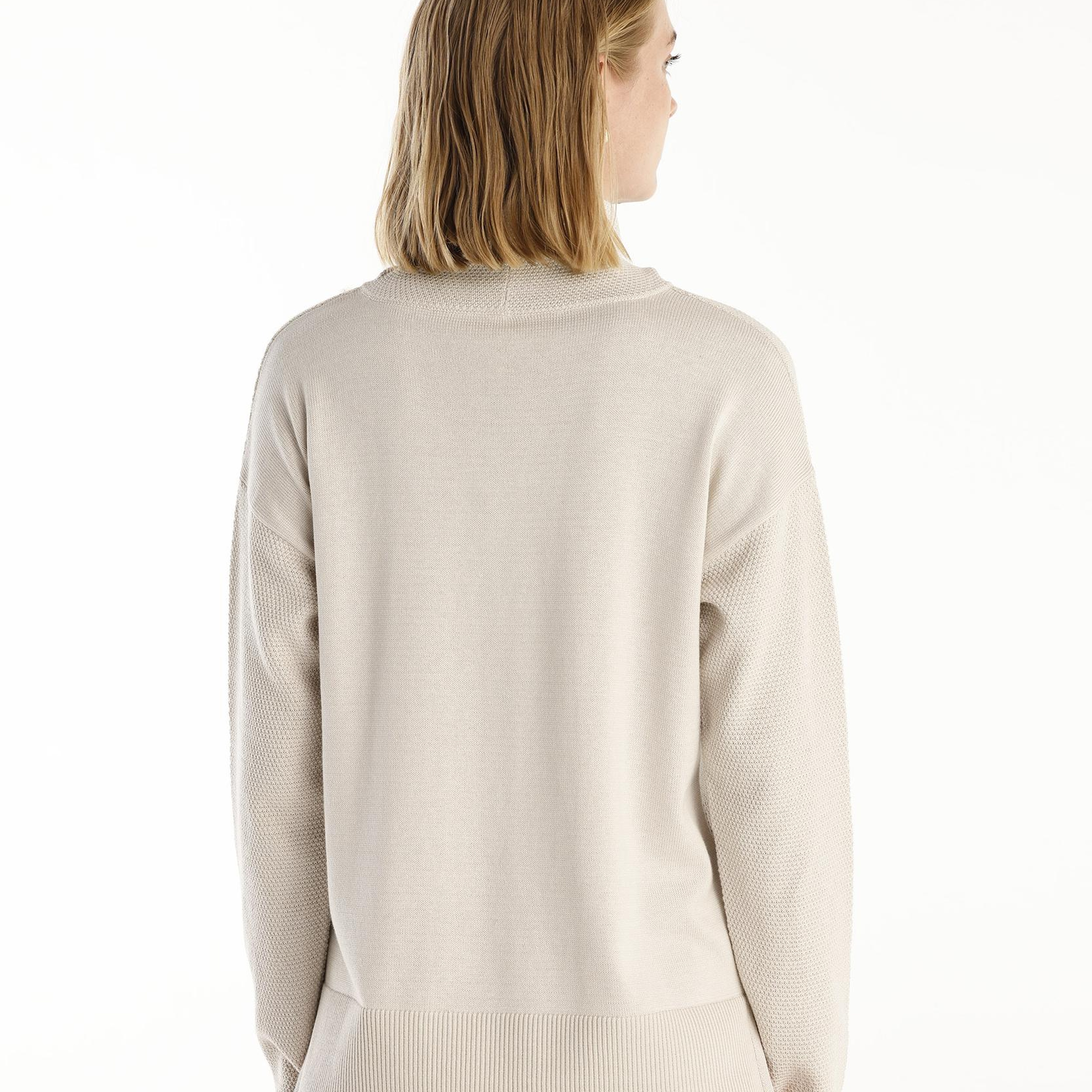 YARGICI Geniş Dik Yakalı Kazak