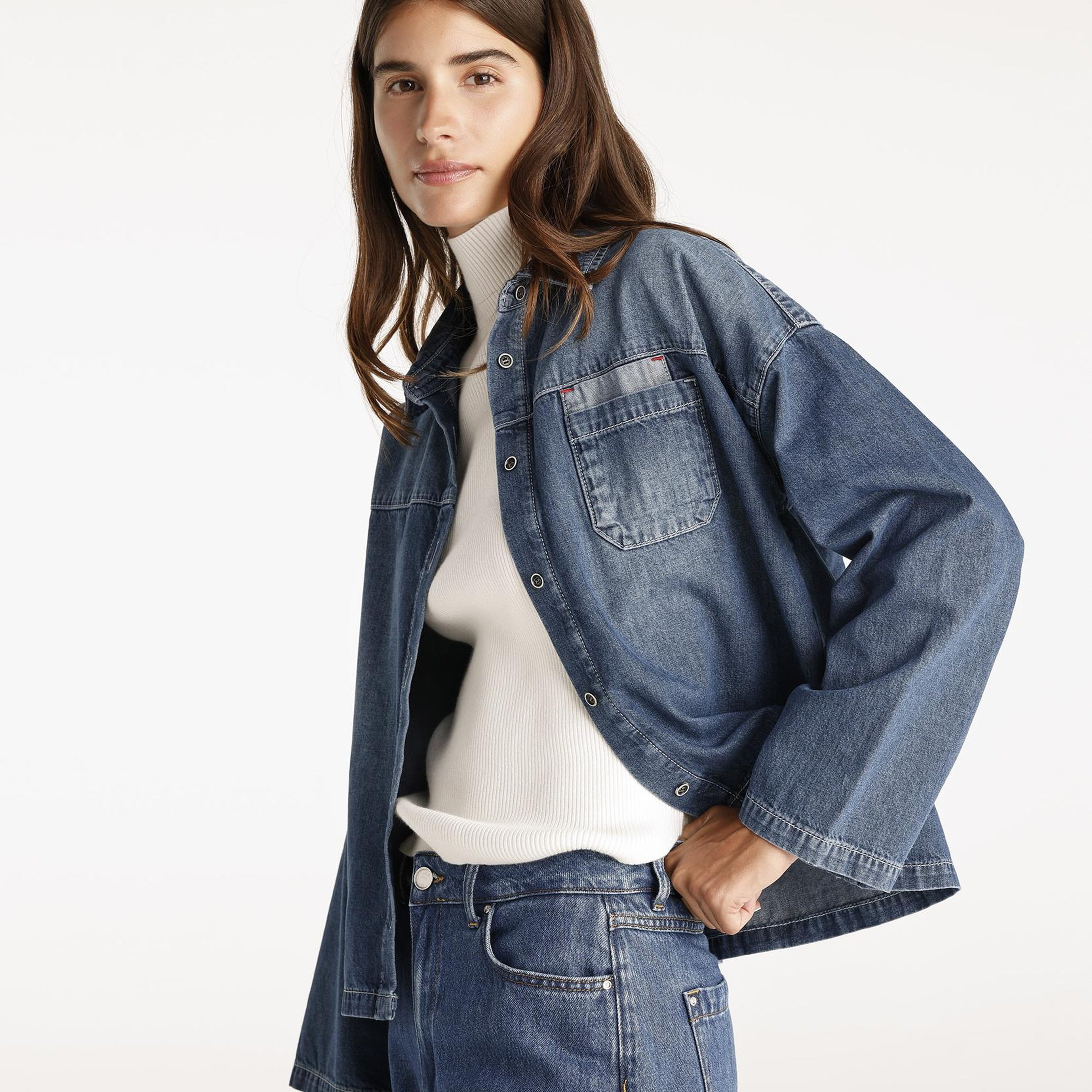 YARGICI Çift Cep Detaylı Denim Gömlek