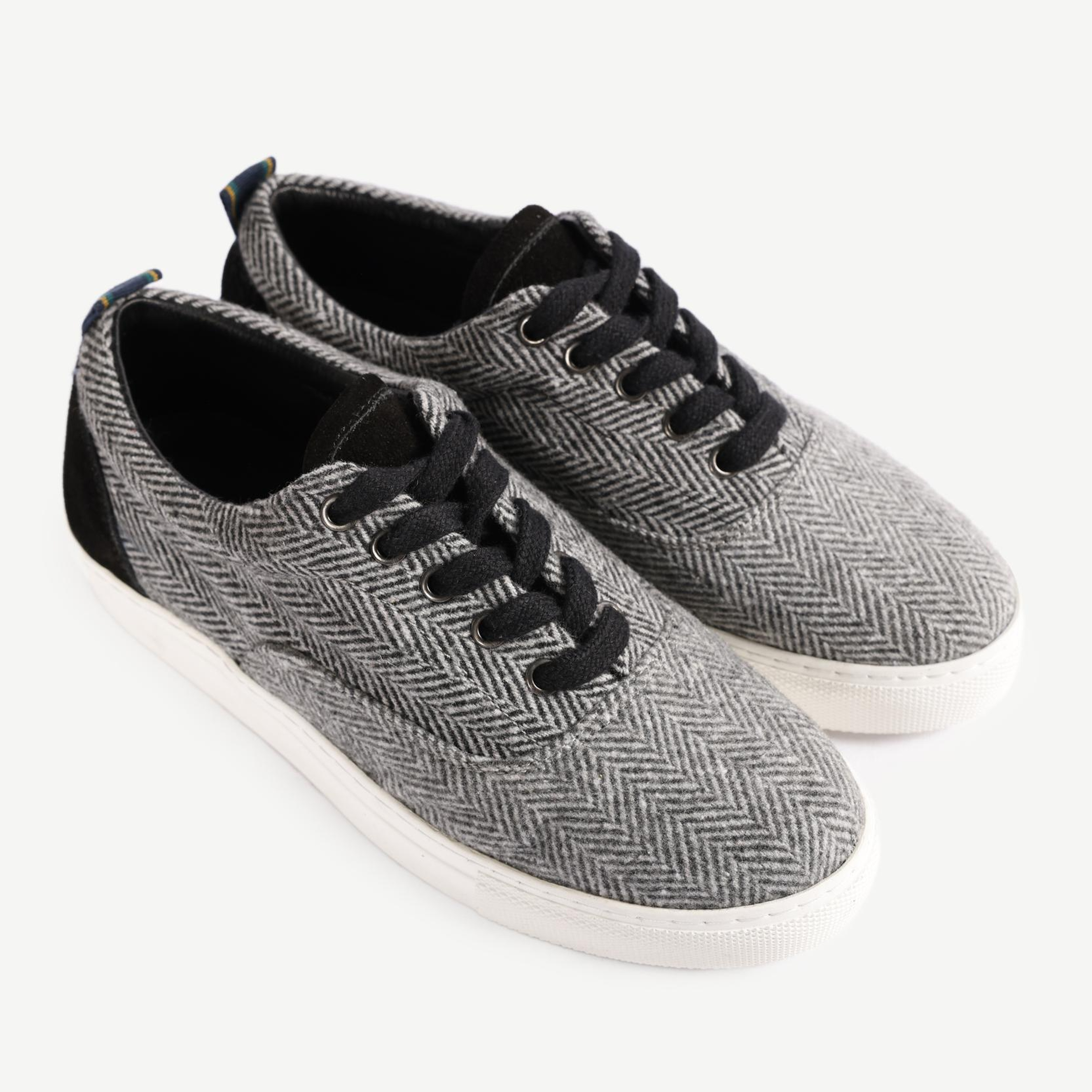 YARGICI Balıksırt Desenli Kumaş Spor Ayakkabı