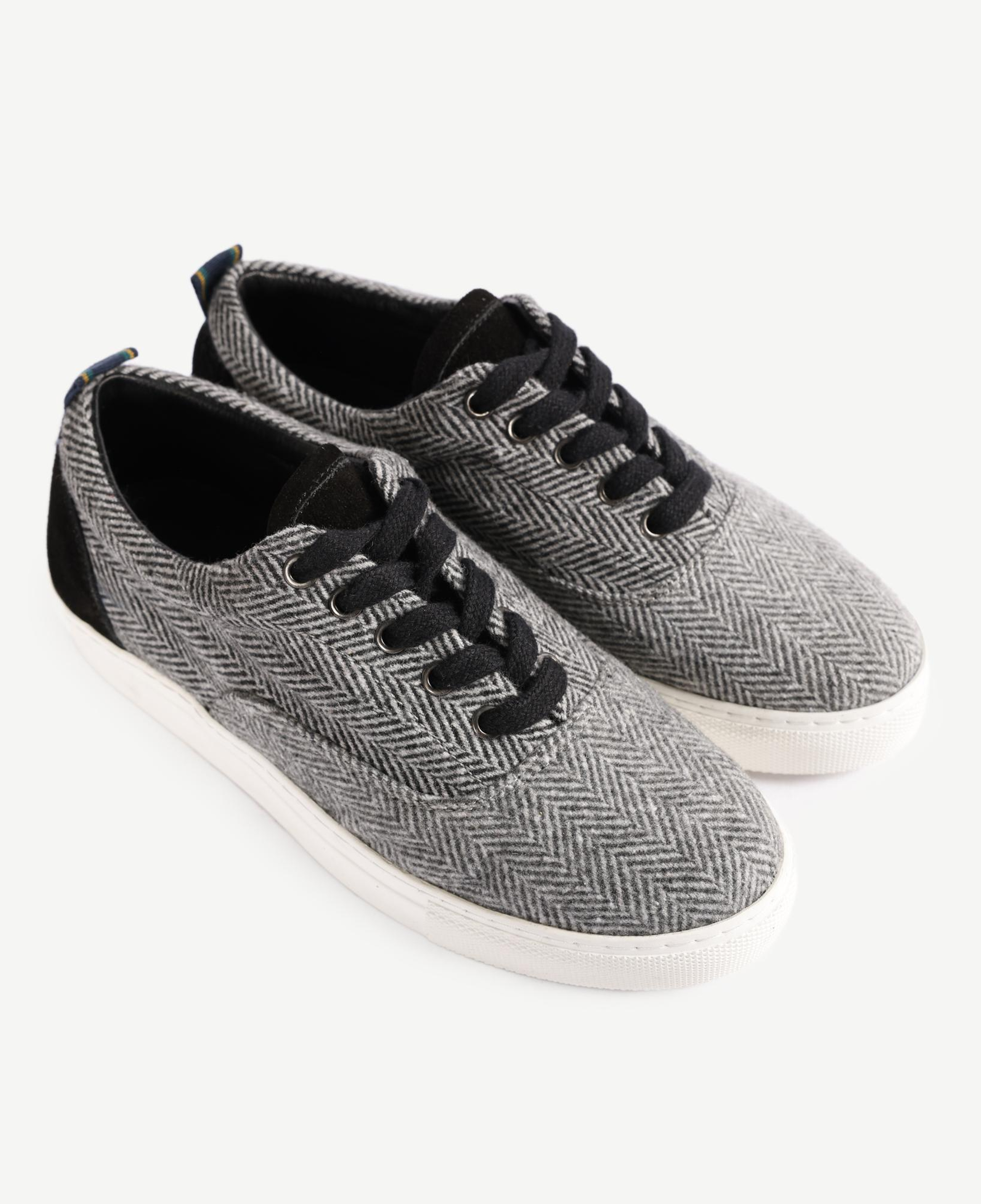 YARGICI Balıksırt Desenli Kumaş Spor Ayakkabı