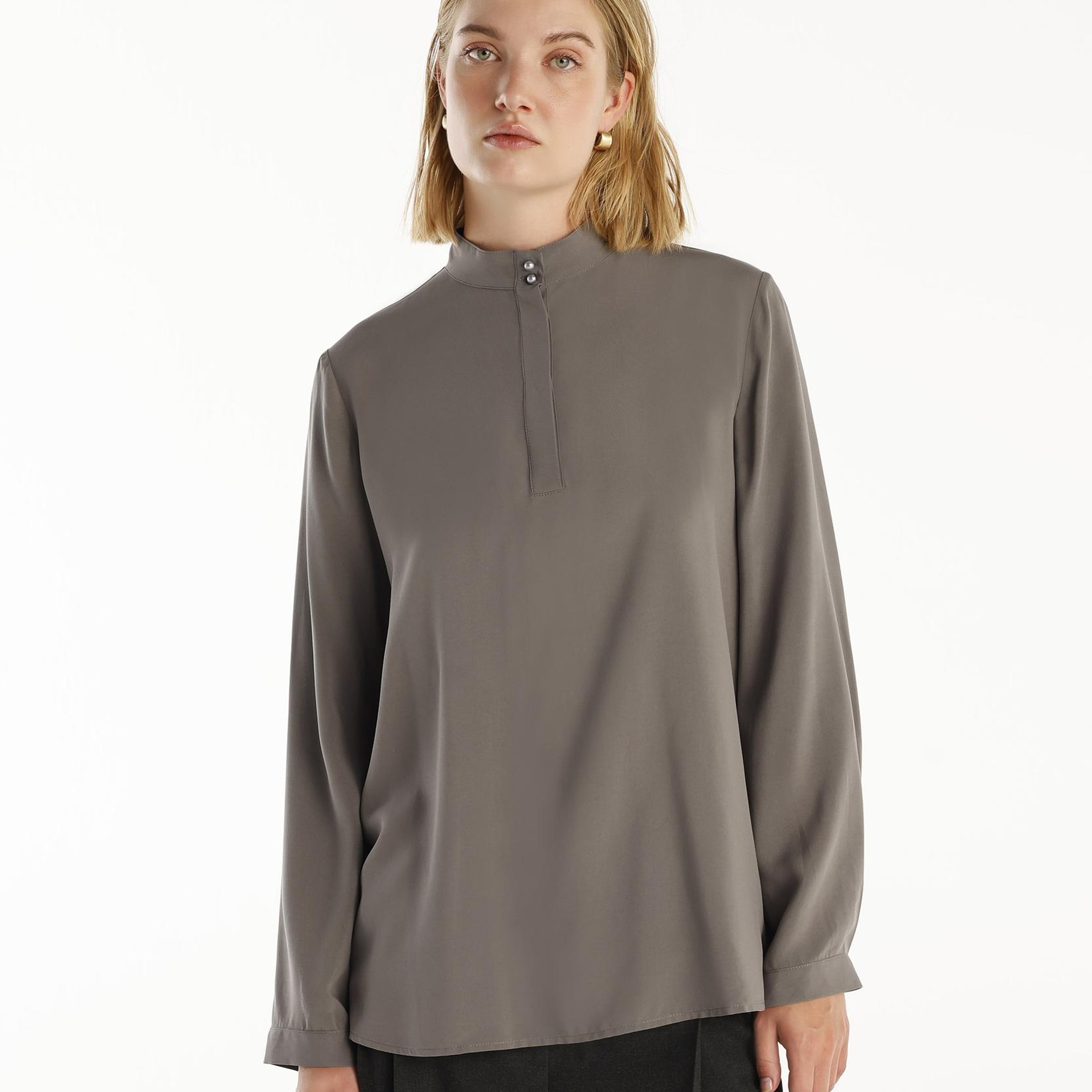 YARGICI İnci Düğmeli Bluz