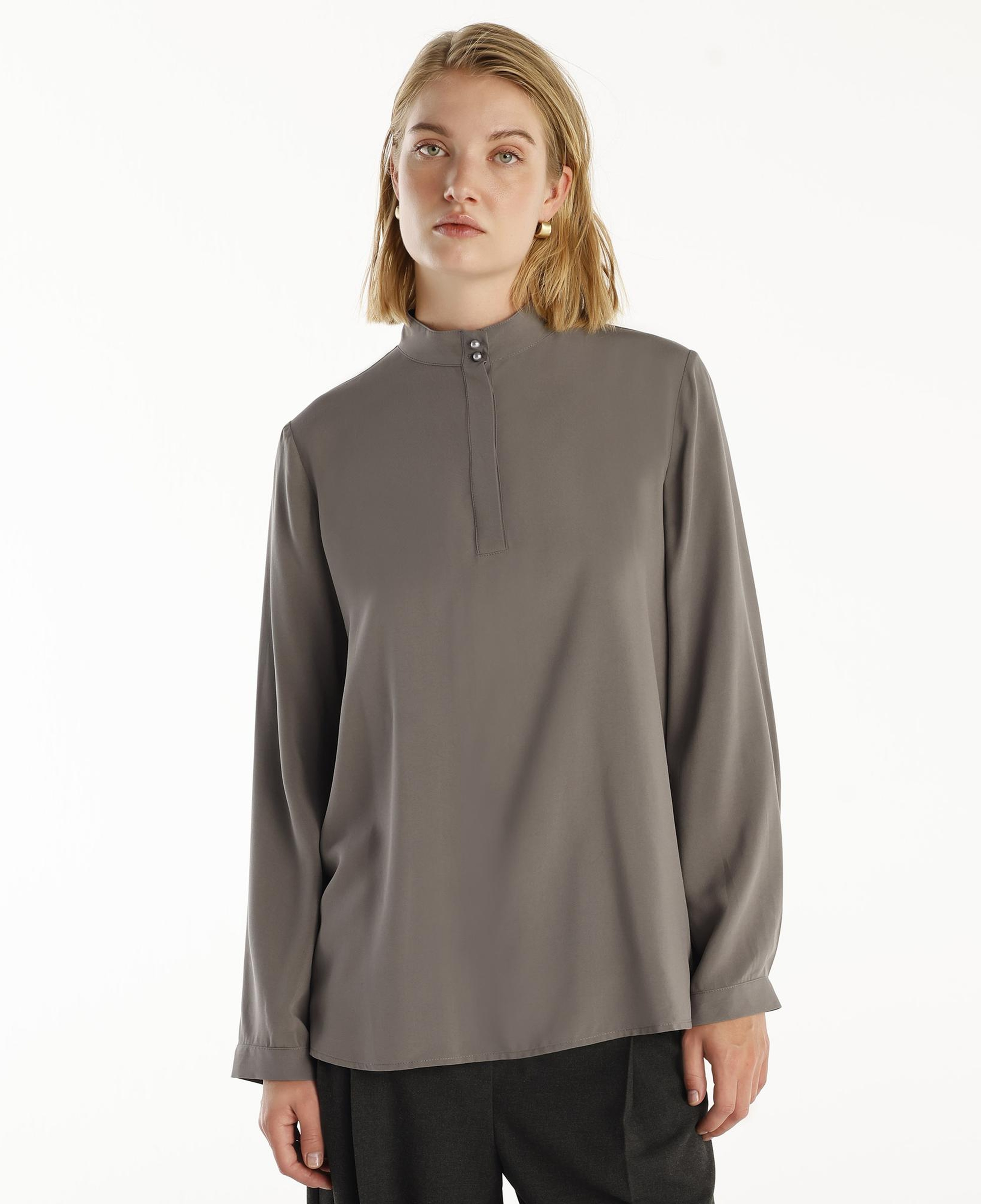 YARGICI İnci Düğmeli Bluz