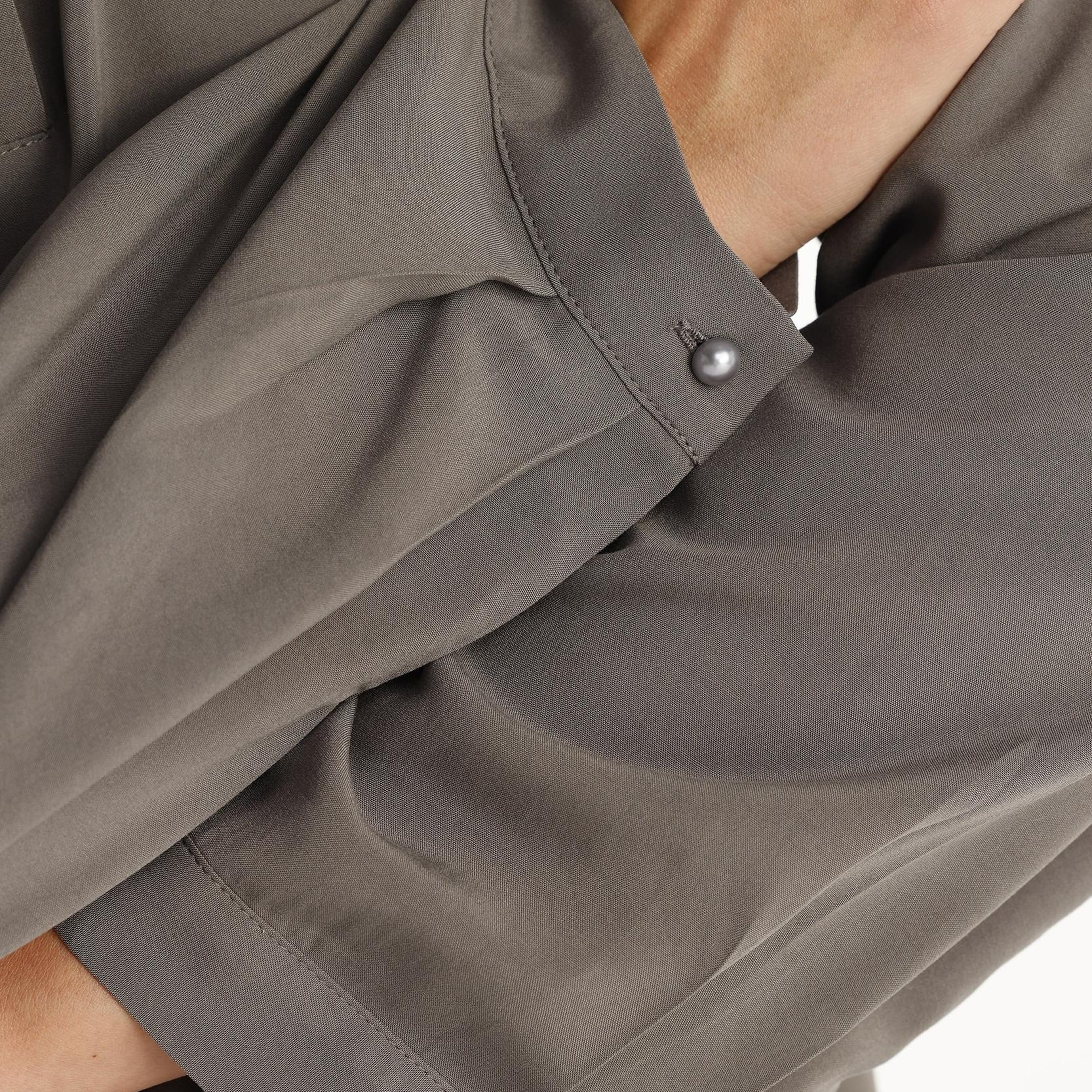 YARGICI İnci Düğmeli Bluz