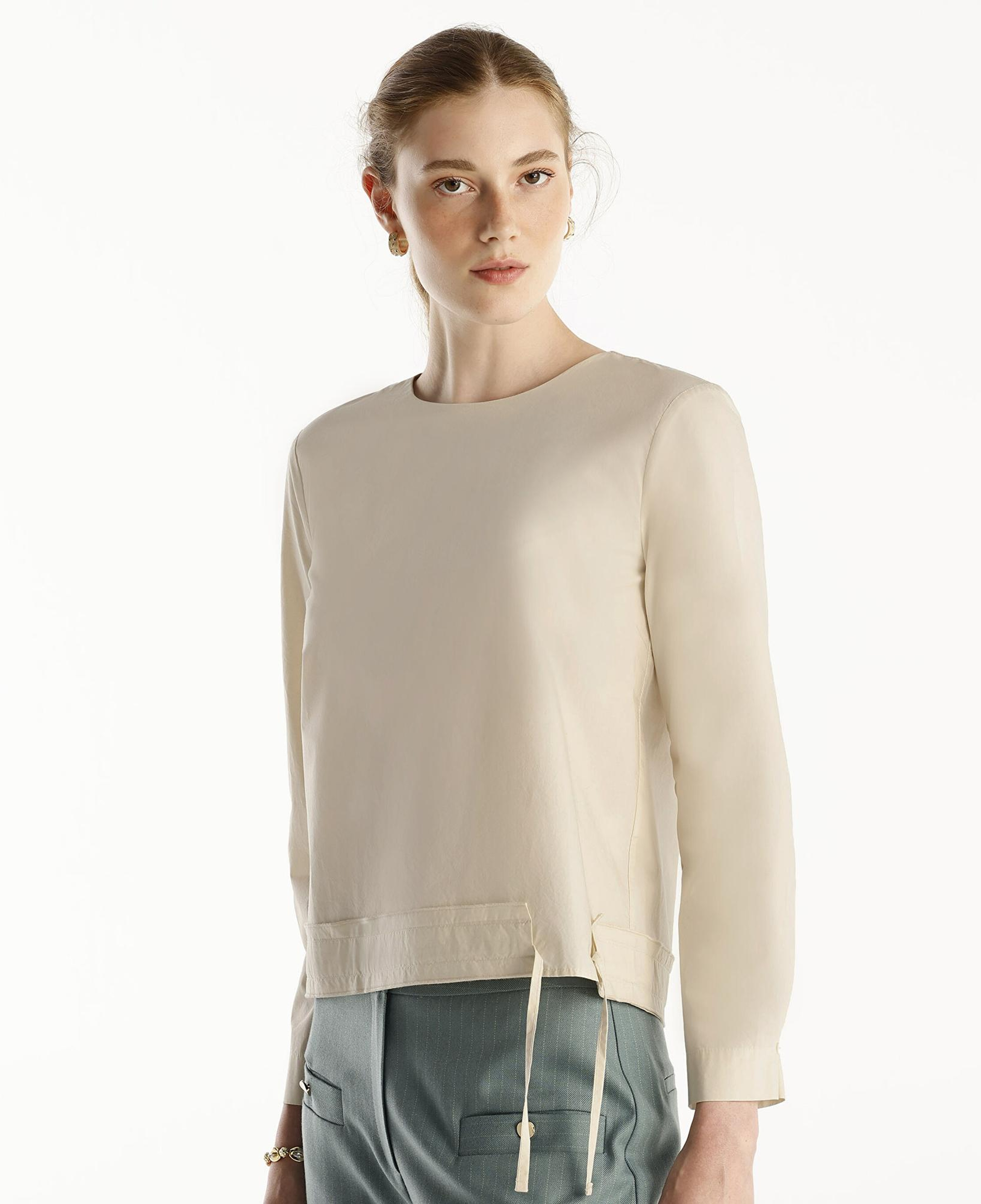 YARGICI Önü Bağlama Detaylı Bluz