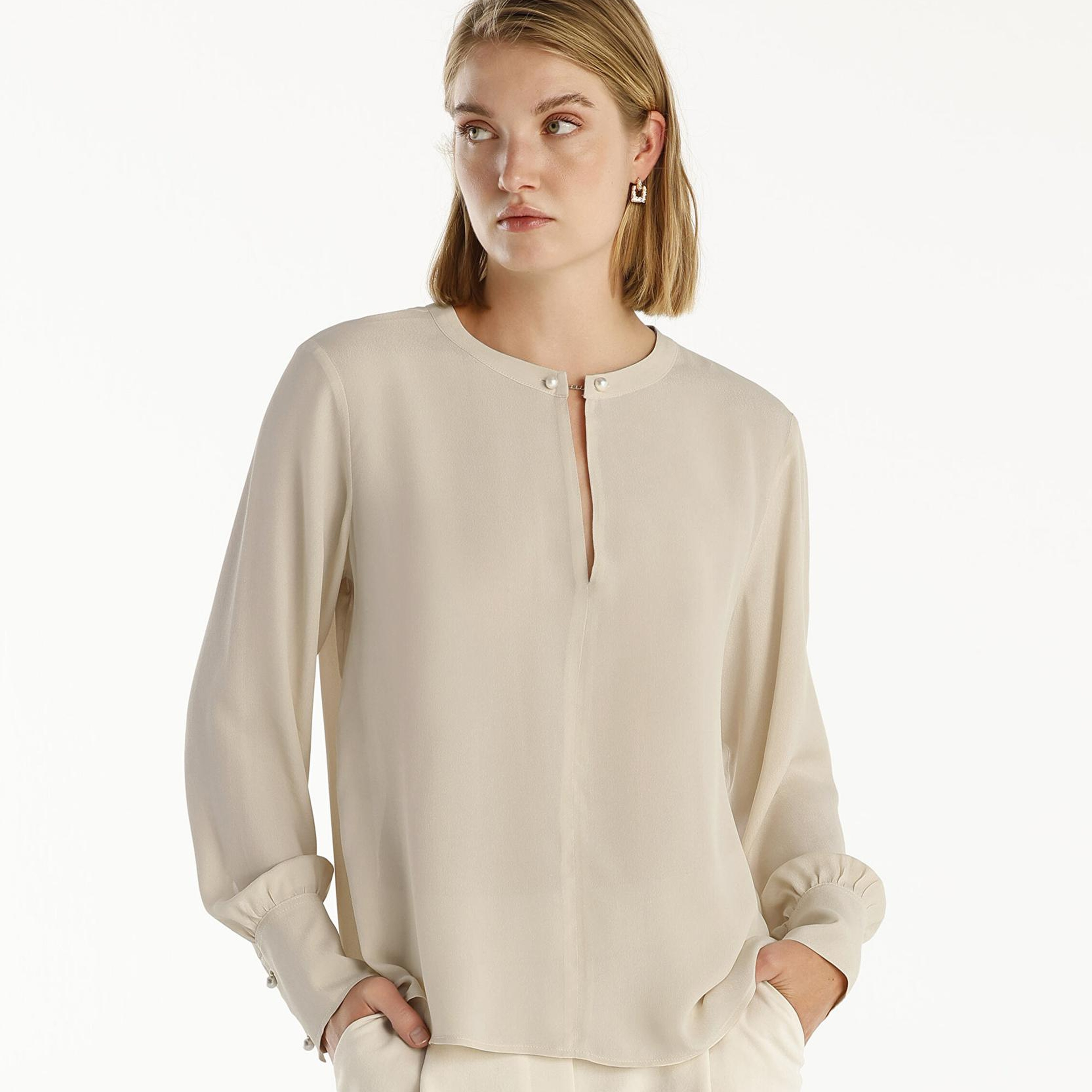 YARGICI Yaka Detaylı Bluz