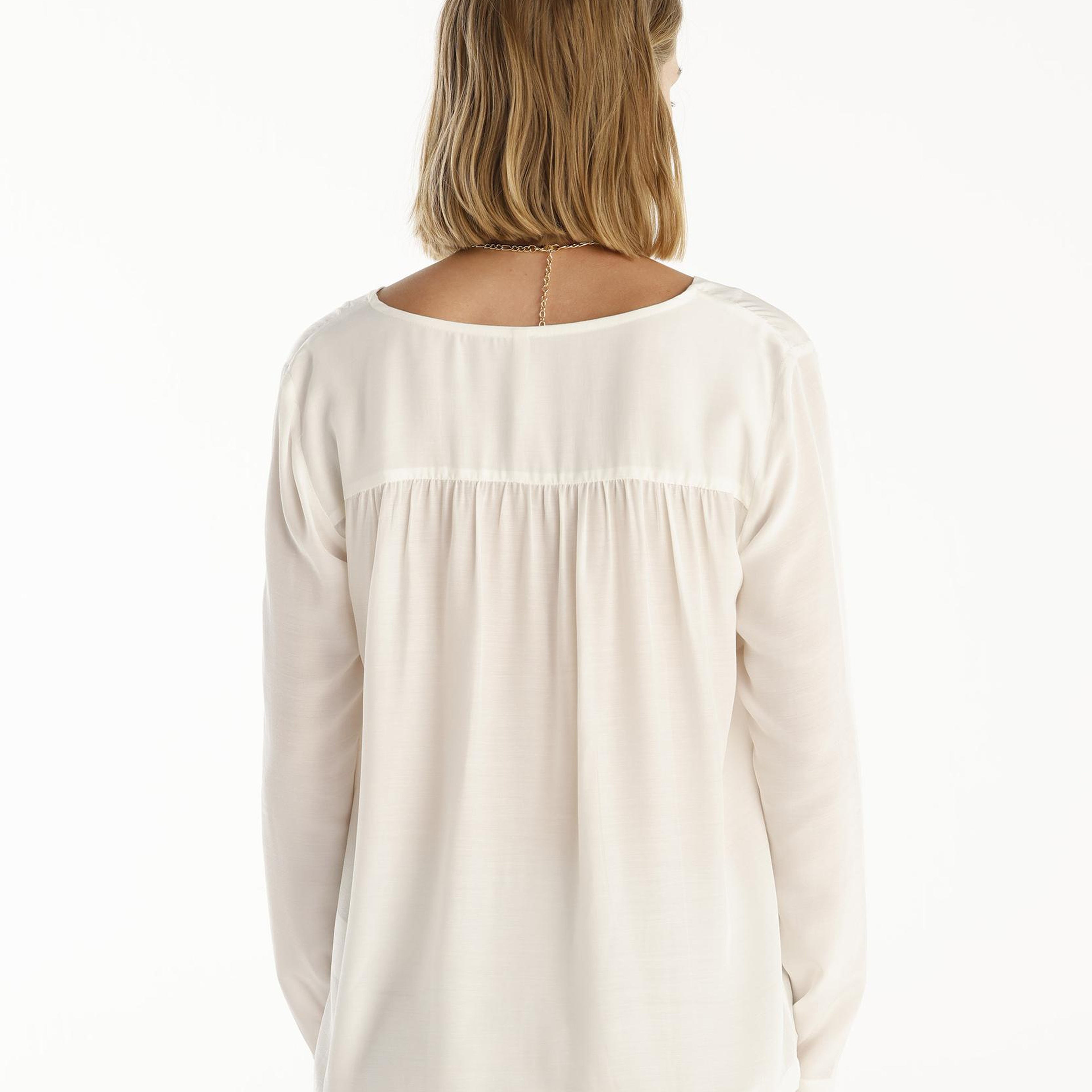 YARGICI V Yaka Gömlek