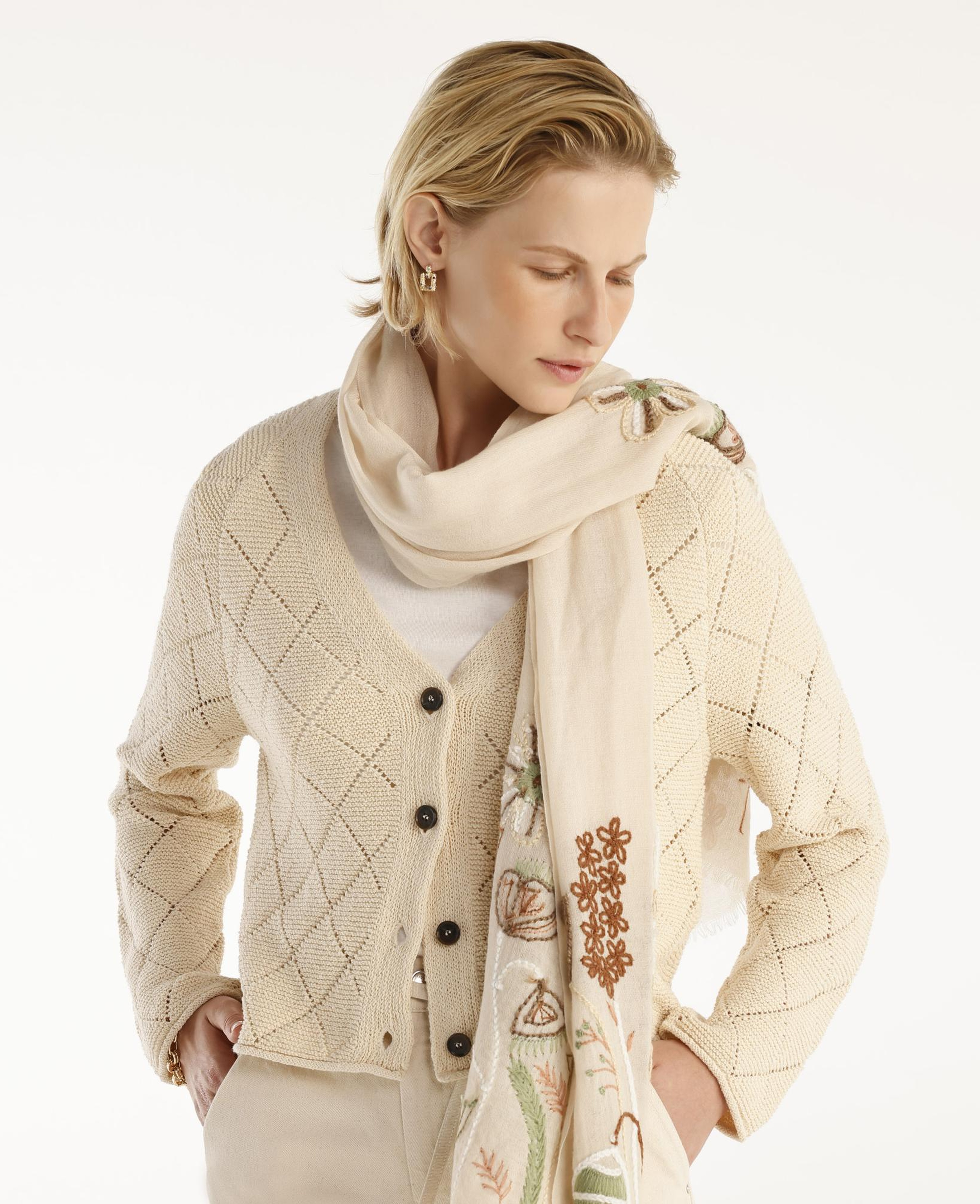 YARGICI V Yaka Dekorlu Hırka