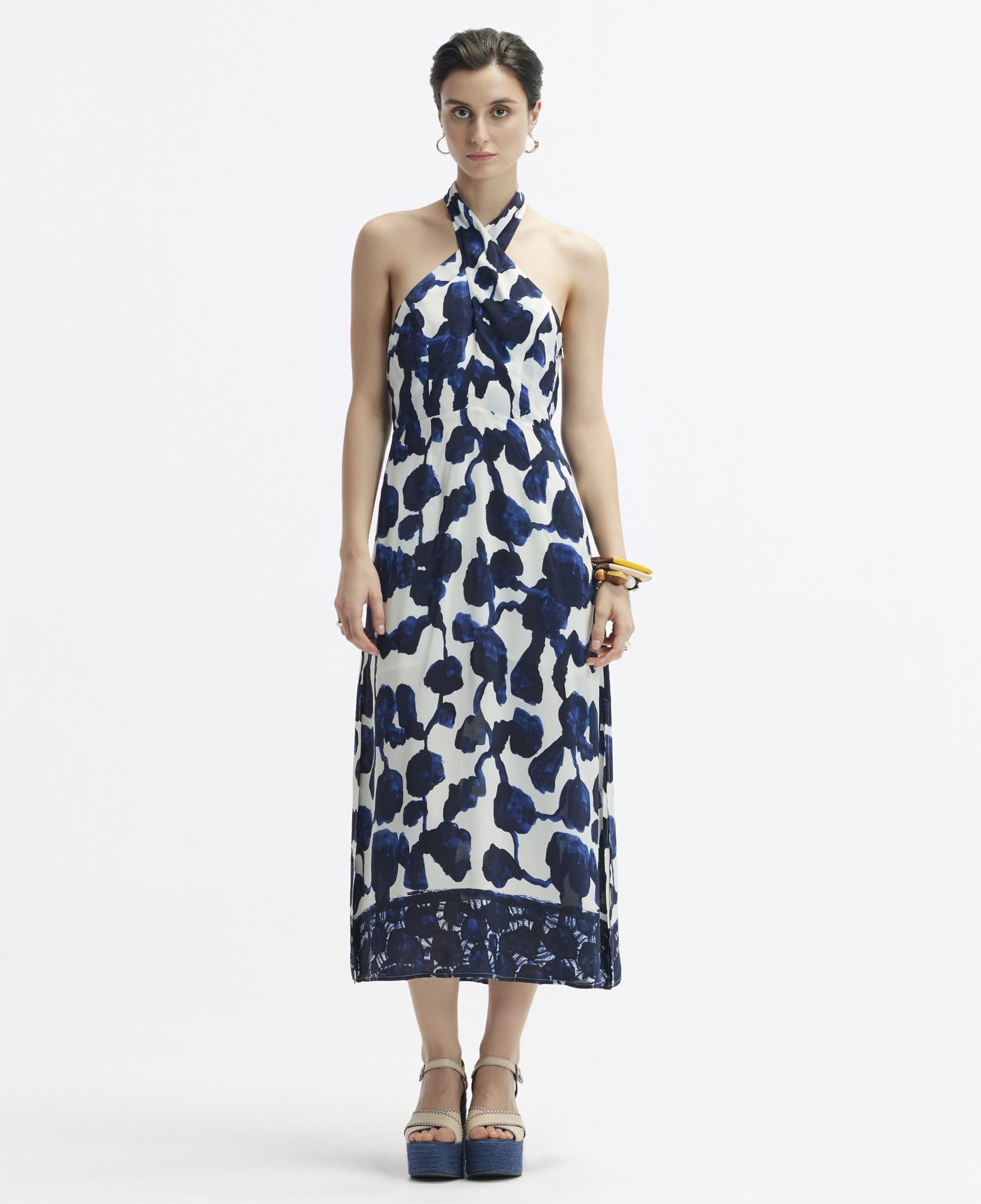 YARGICI Boyundan Bağlamalı Sırtı Açık Uzun Elbise