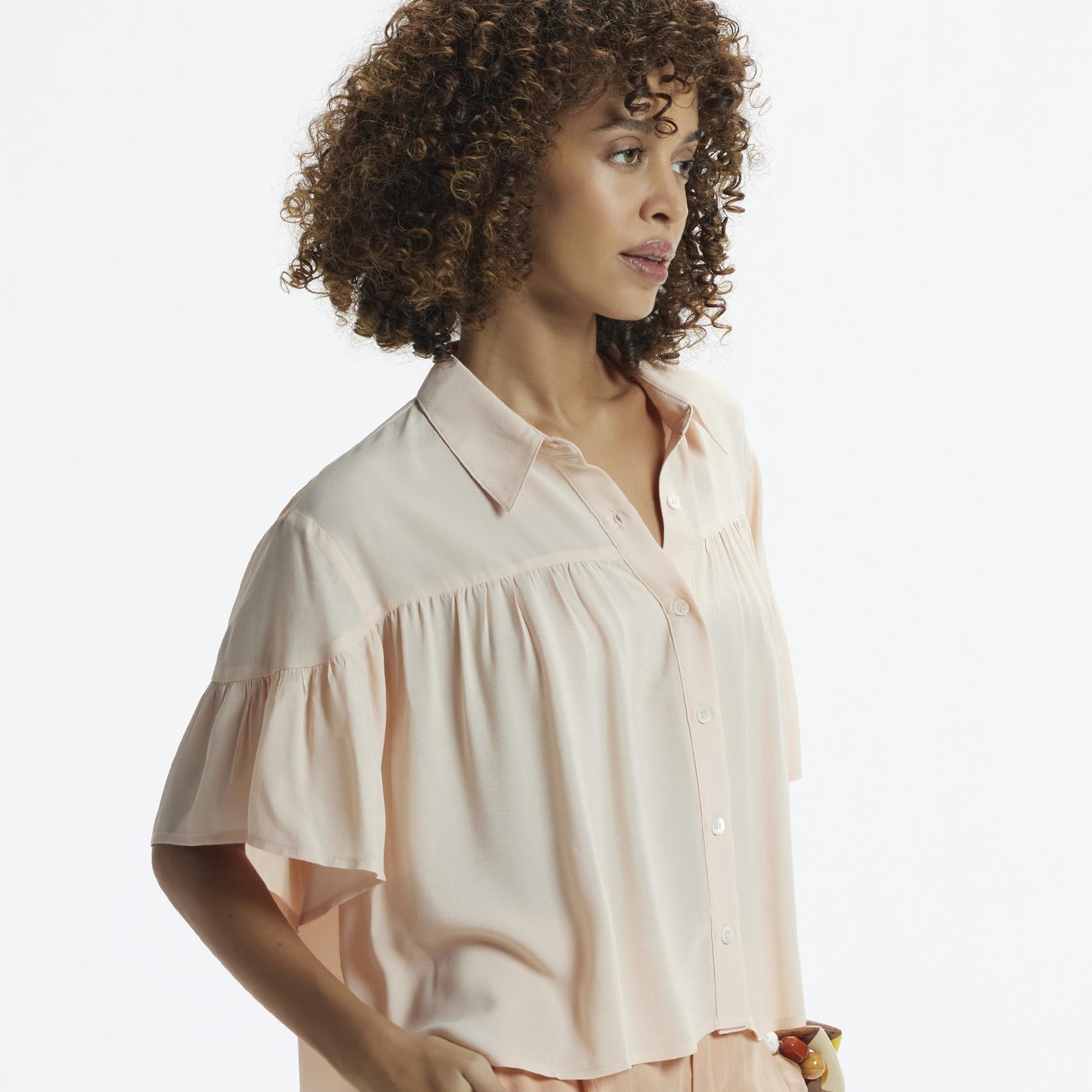 YARGICI Fırfırlı Kısa Kollu Gömlek